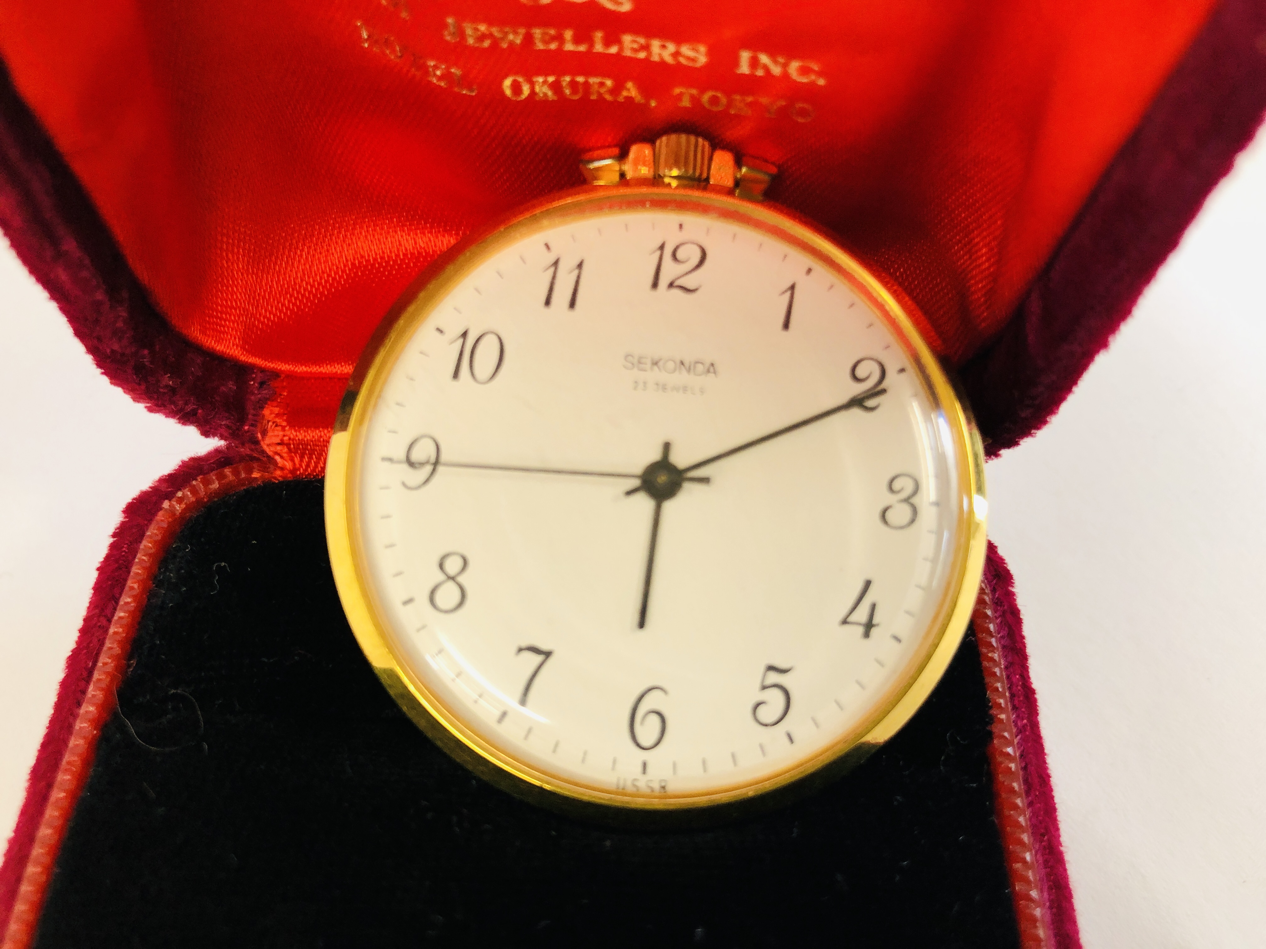 A GENTLEMANS SEKONDA POCKET WATCH WITH 23 JEWEL MOVEMENT (NO CURRENTLY RUNNING) - Image 3 of 7