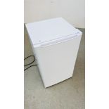 AN UNBRANDED UNDERCOUNTER THREE DRAWER FREEZER - SOLD AS SEEN.