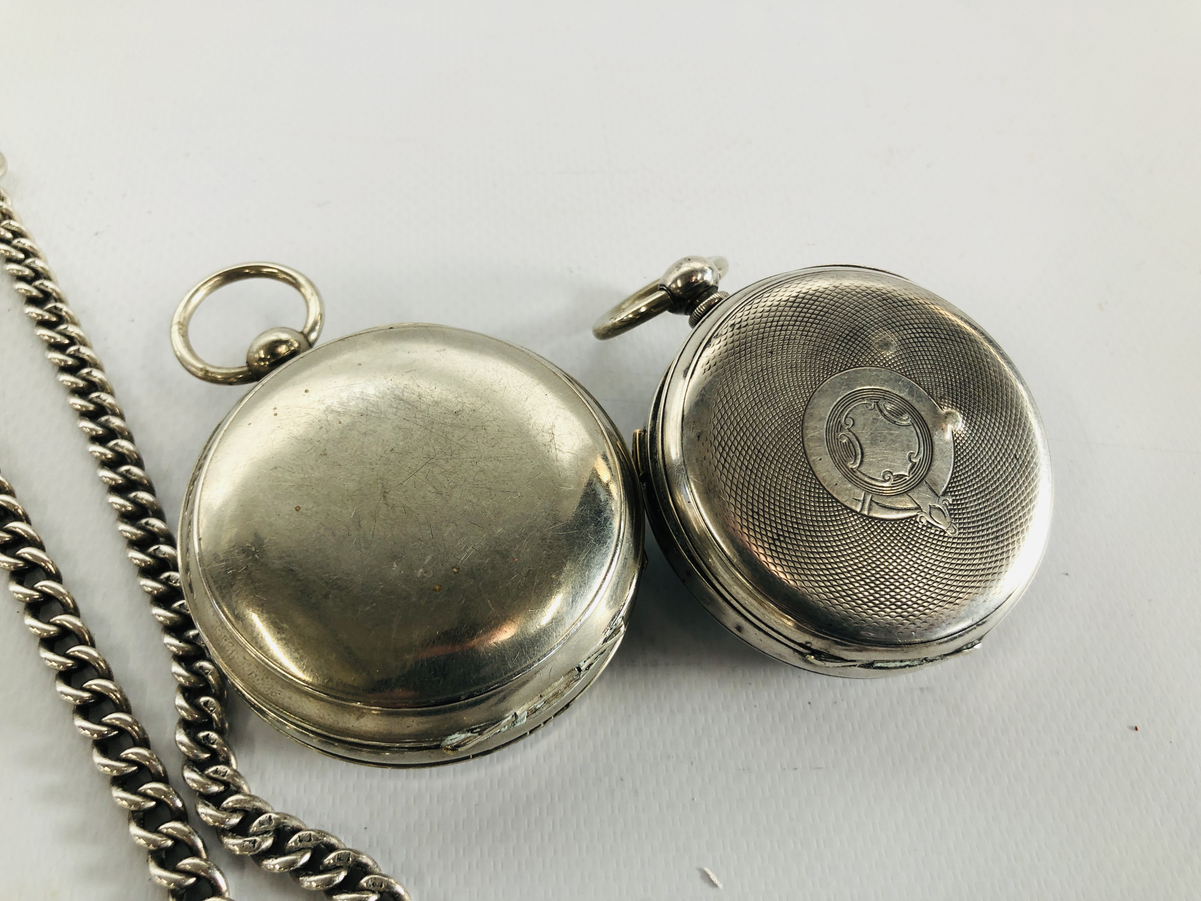 A GENTLEMAN'S SILVER CASED POCKET WATCH, A SILVER WATCH CHAIN, - Image 9 of 10