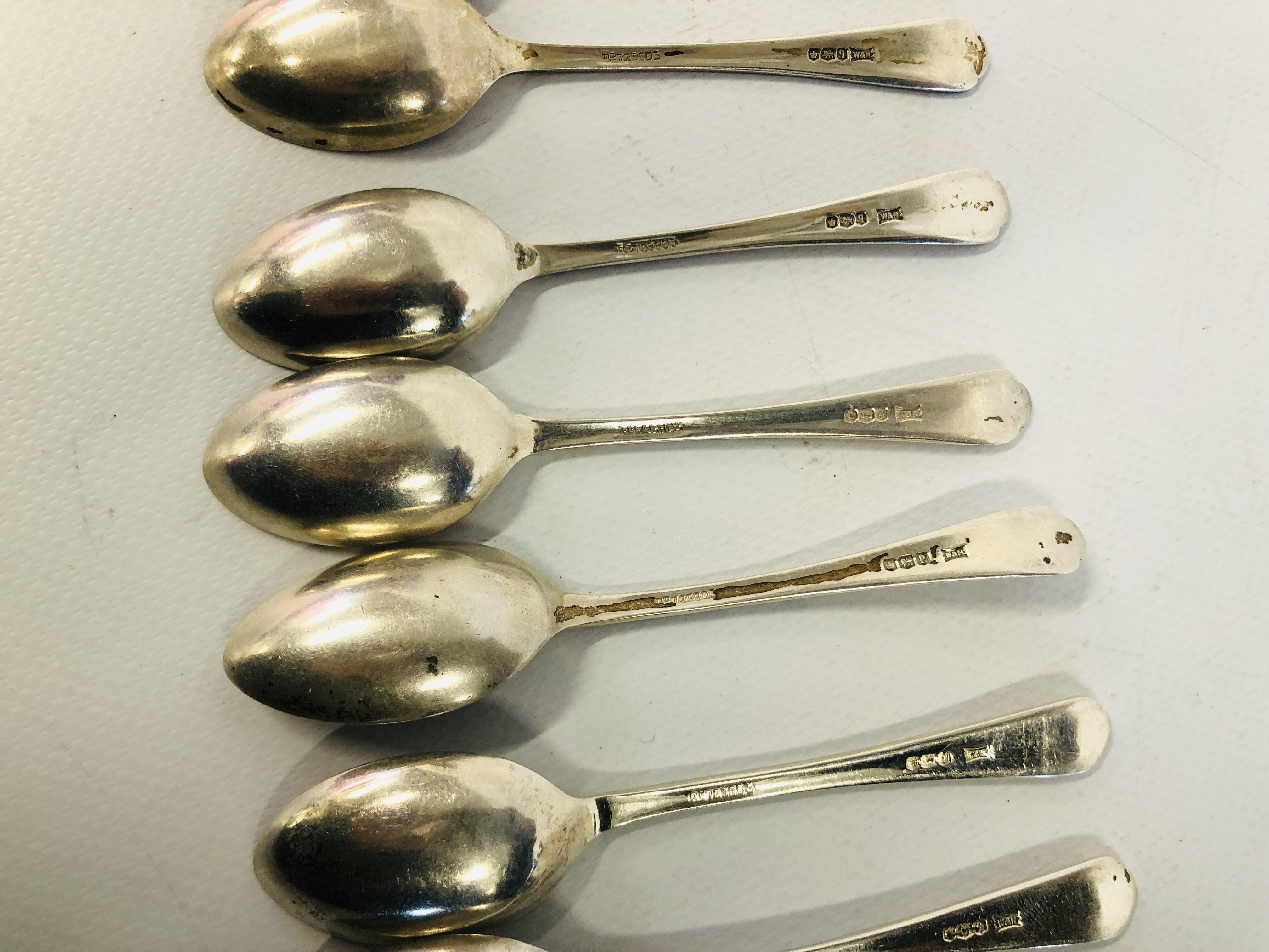 13 X SILVER EGG SPOONS WITH GOLF CLUB DETAIL SHEFFIELD ASSAY, - Image 6 of 10