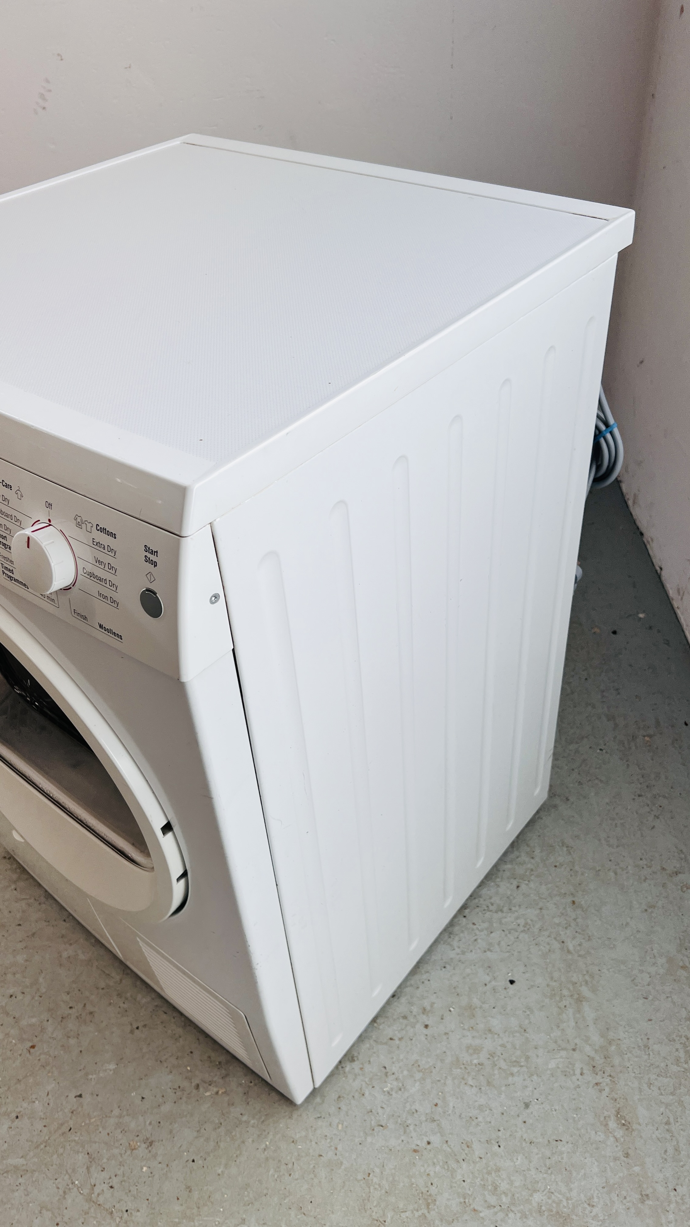 BOSCH EXXCEL CONDENSER TUMBLE DRYER - SOLD AS SEEN - Image 7 of 8