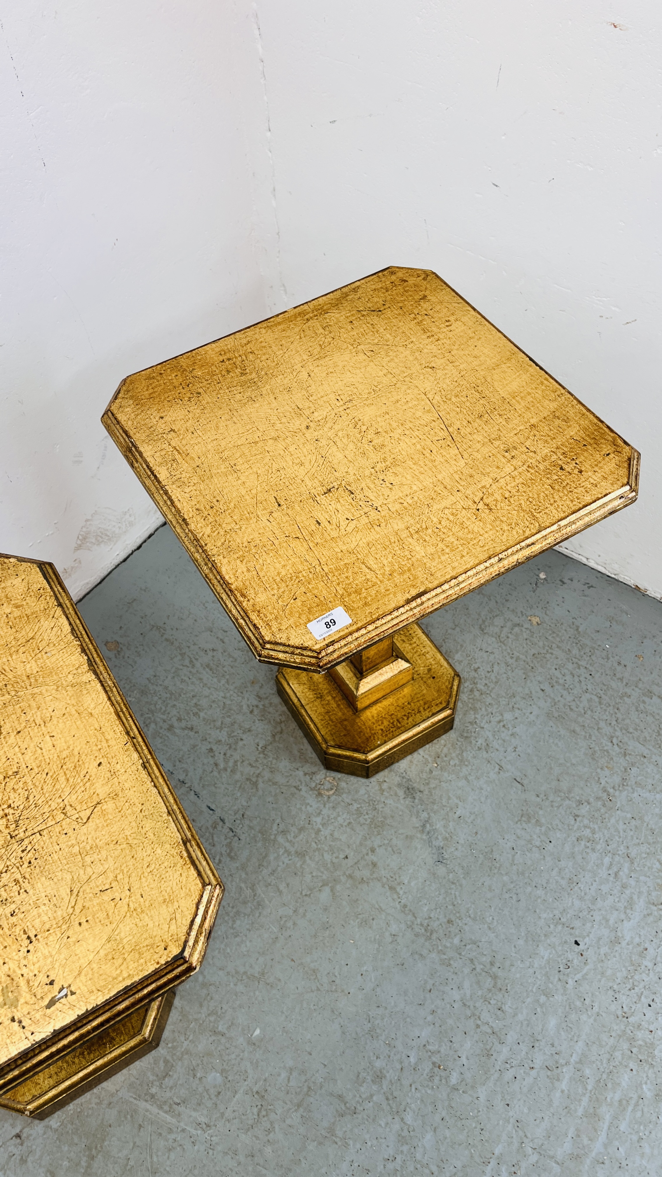 A PAIR OF GOLD FINISHED PEDESTAL SIDE TABLES W 46CM, D 46CM, H 60CM. - Image 8 of 8