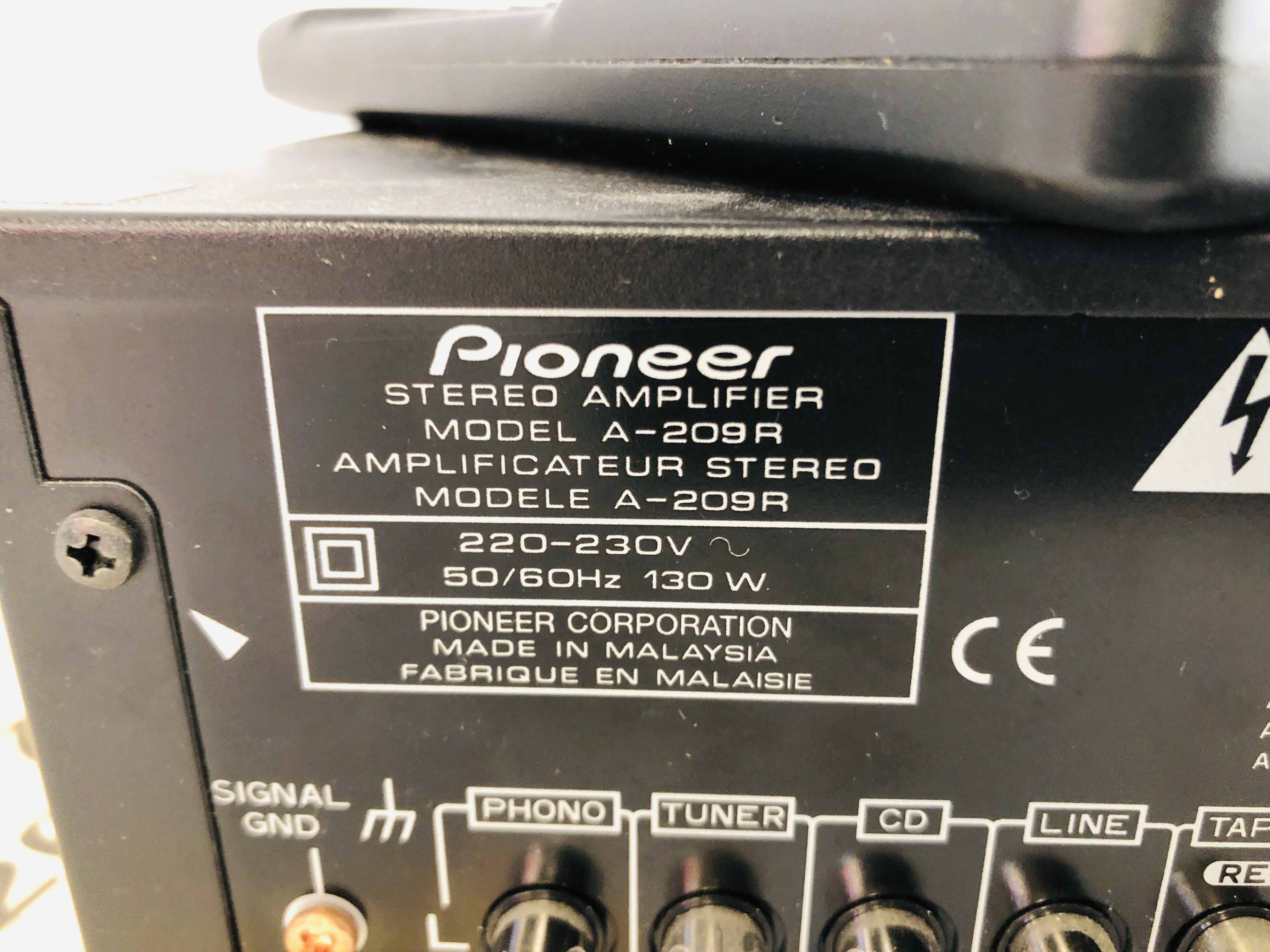 PIONEER STEREO AMP MODEL A-209R WITH OPERATING INSTRUCTIONS - SOLD AS SEEN - Image 5 of 5