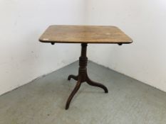 AN EARLY C19TH MAHOGANY TILT TOP TEA TABLE ON TRIPOD BASE WIDTH 77CM. X 59CM.