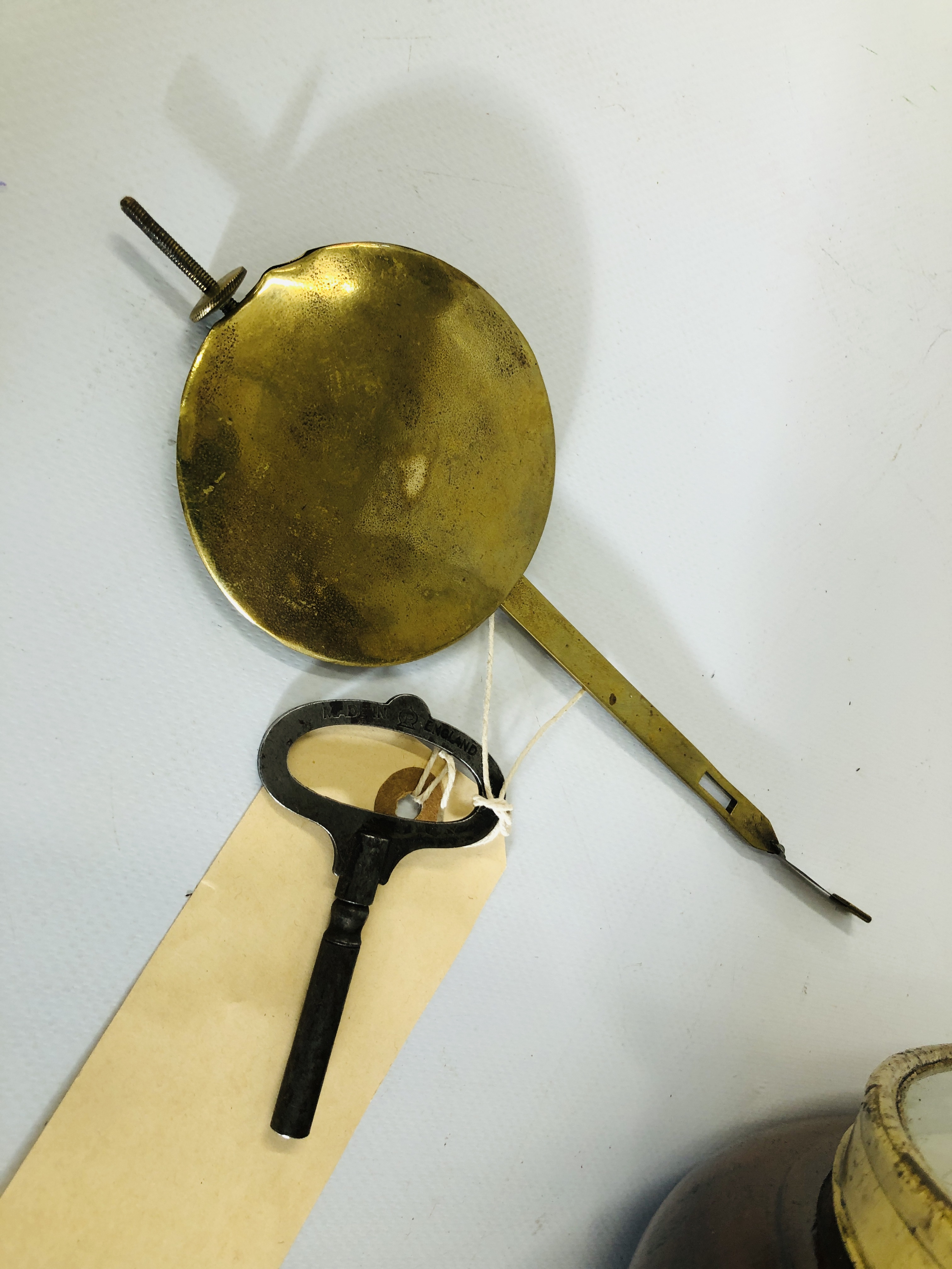 AN EDWARDIAN MAHOGANY WALL CLOCK WITH KEY AND PENDULUM - Image 4 of 5