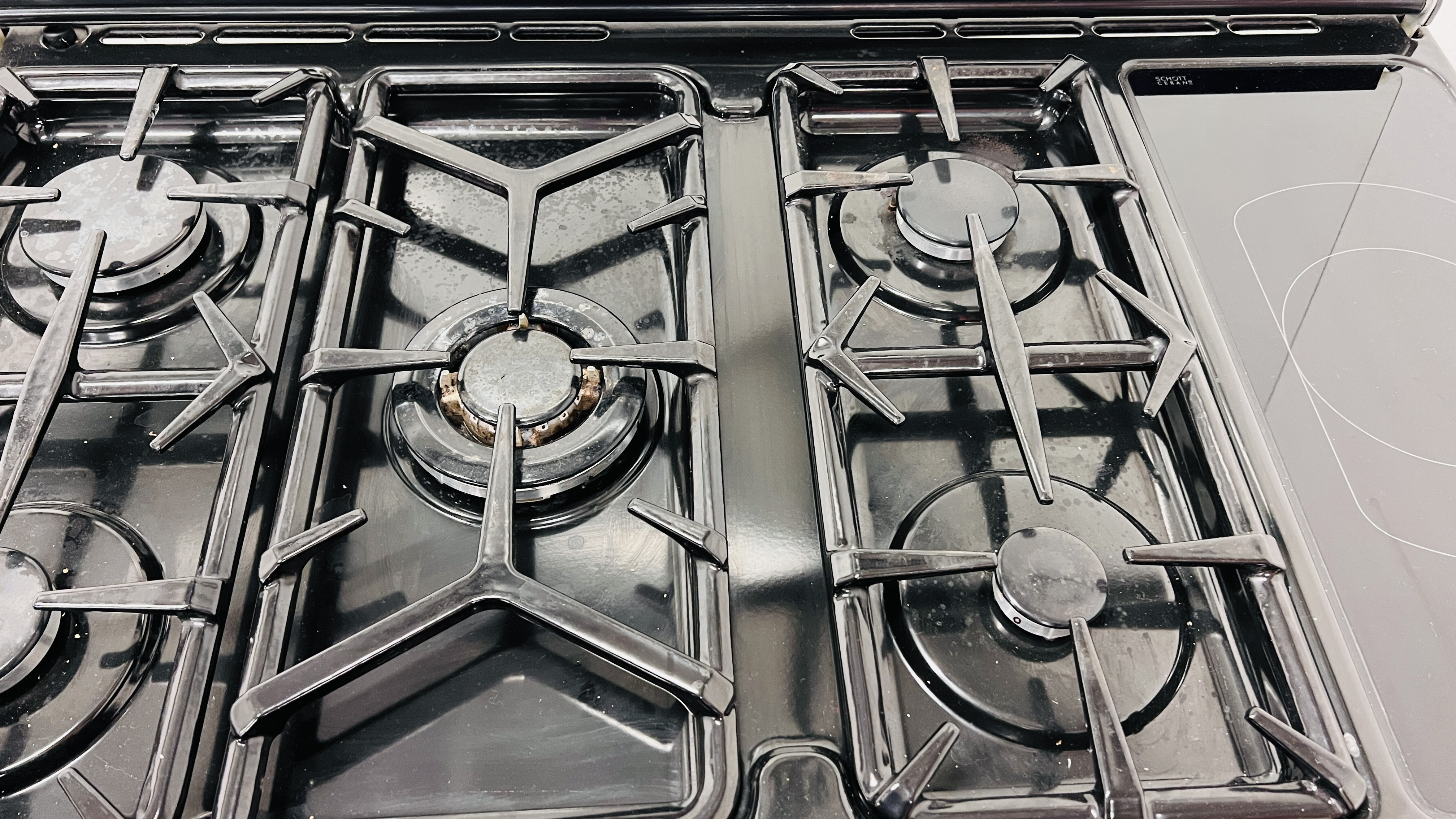 LEISURE COOKMASTER 101 ELECTRIC COOKER RANGE WITH GAS HOB (WITH USER GUIDE) WIDTH 100CM. - Image 5 of 28
