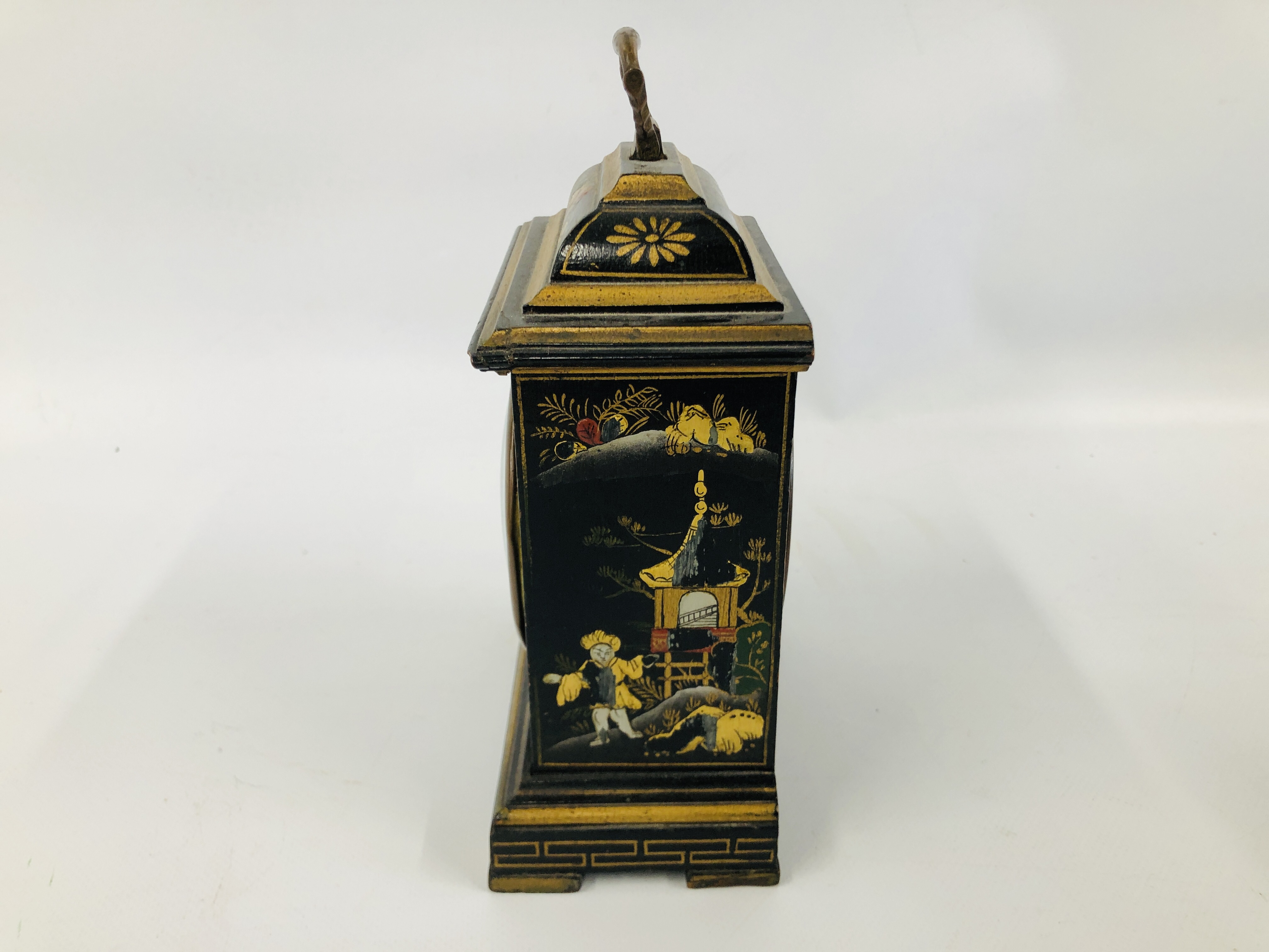 AN EARLY C.20TH ORIENTAL BLACK LACQUERED MANTEL CLOCK HEIGHT 19.5CM. - Image 9 of 13