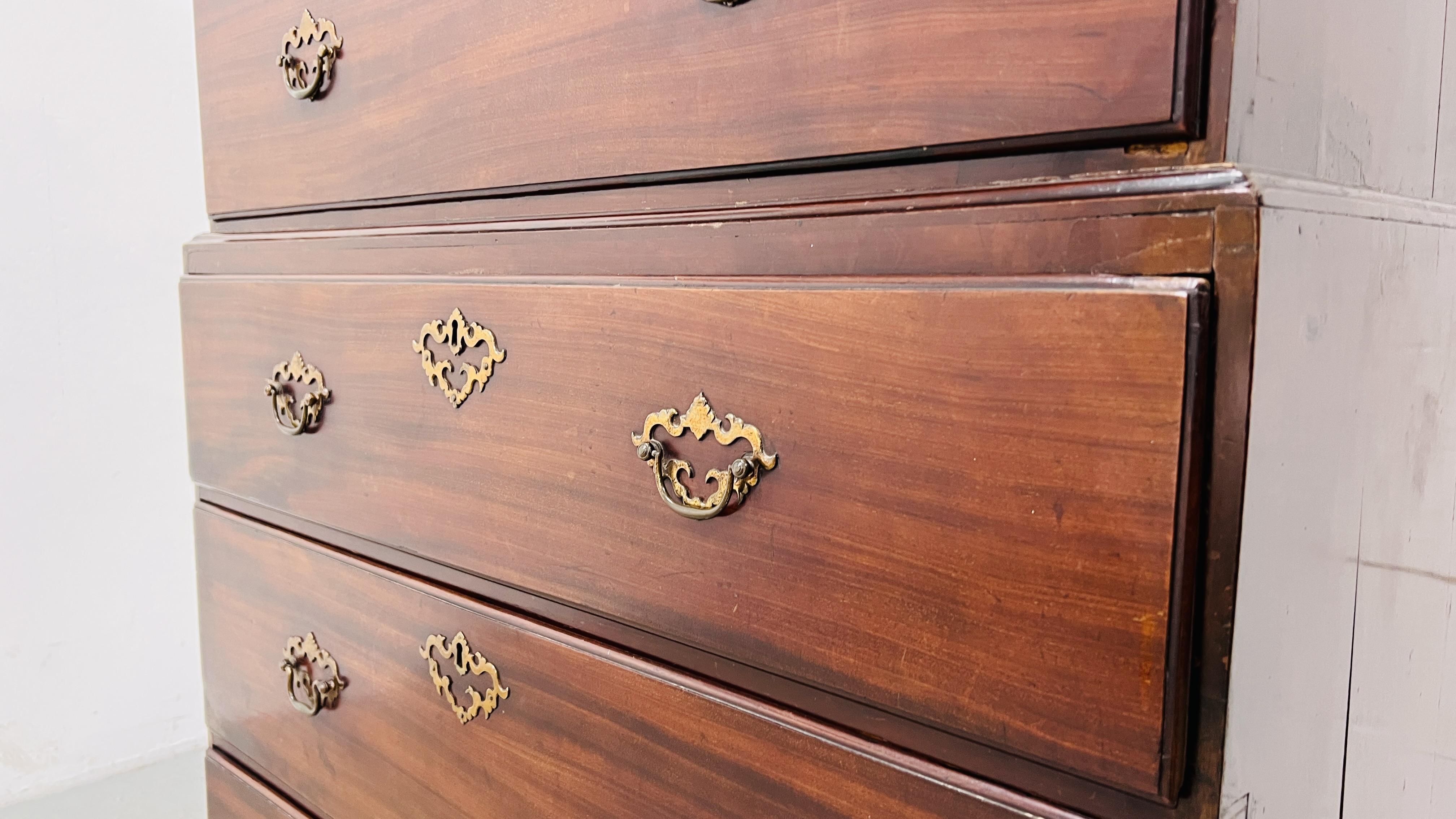 AN EARLY GEORGE III MAHOGANY CHEST ON CHEST, - Image 12 of 17