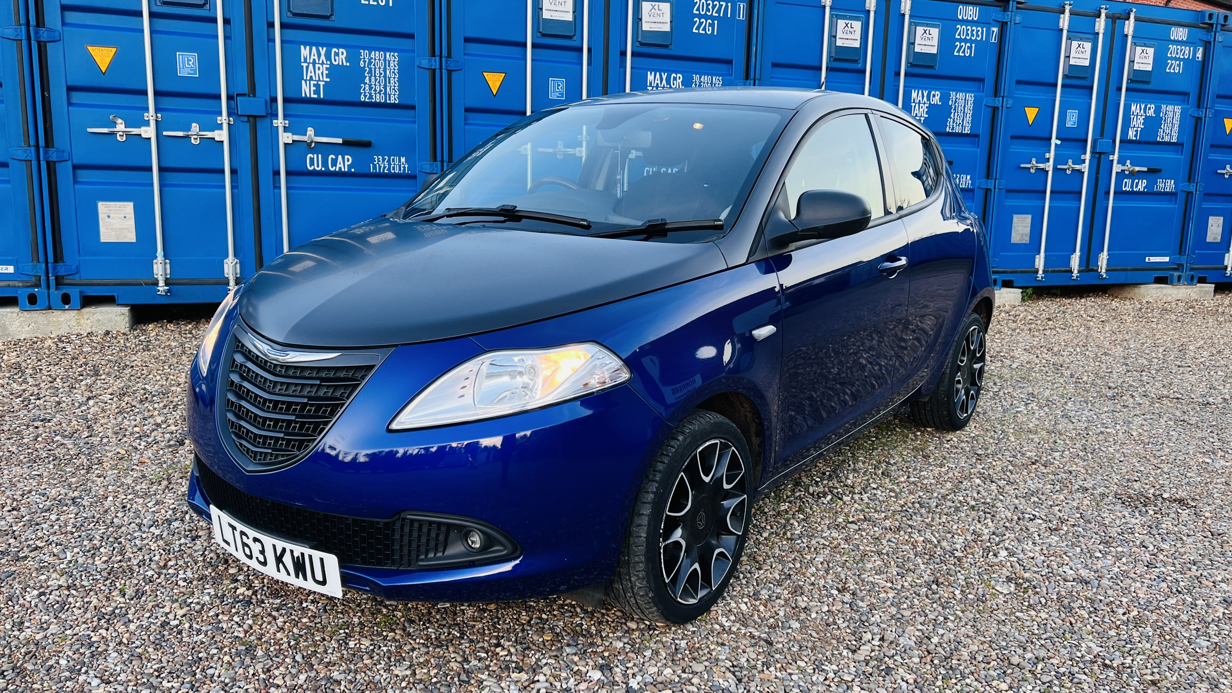 LT63 KWU CHRYSLER YPSILON S-SERIES (BLUE/BLACK) 5 DOOR HATCHBACK FIRST REG. 03/09/2013, M.O.T EXP .