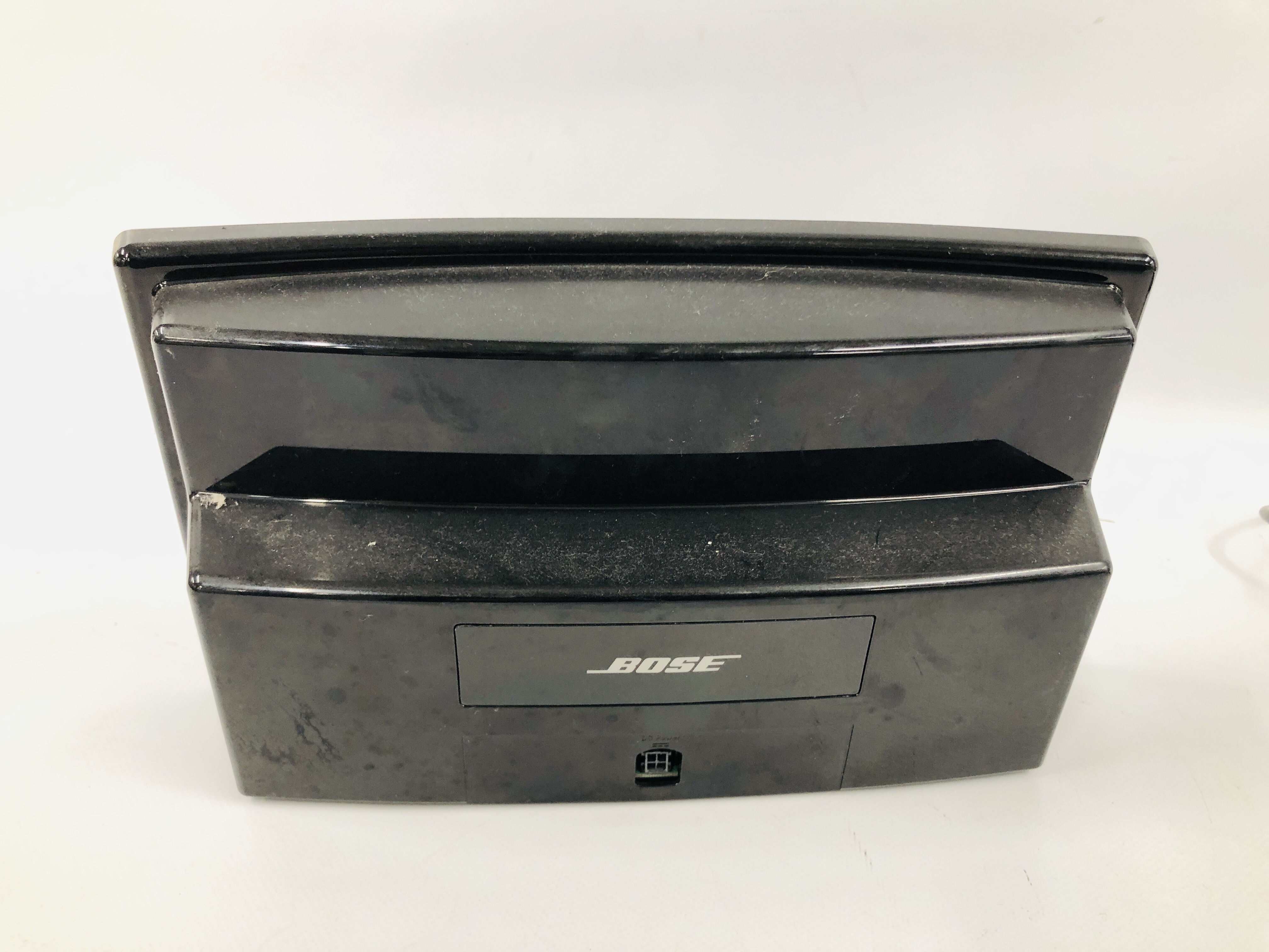 BOSE SOUND DOCK - SOLD AS SEEN. - Image 4 of 5