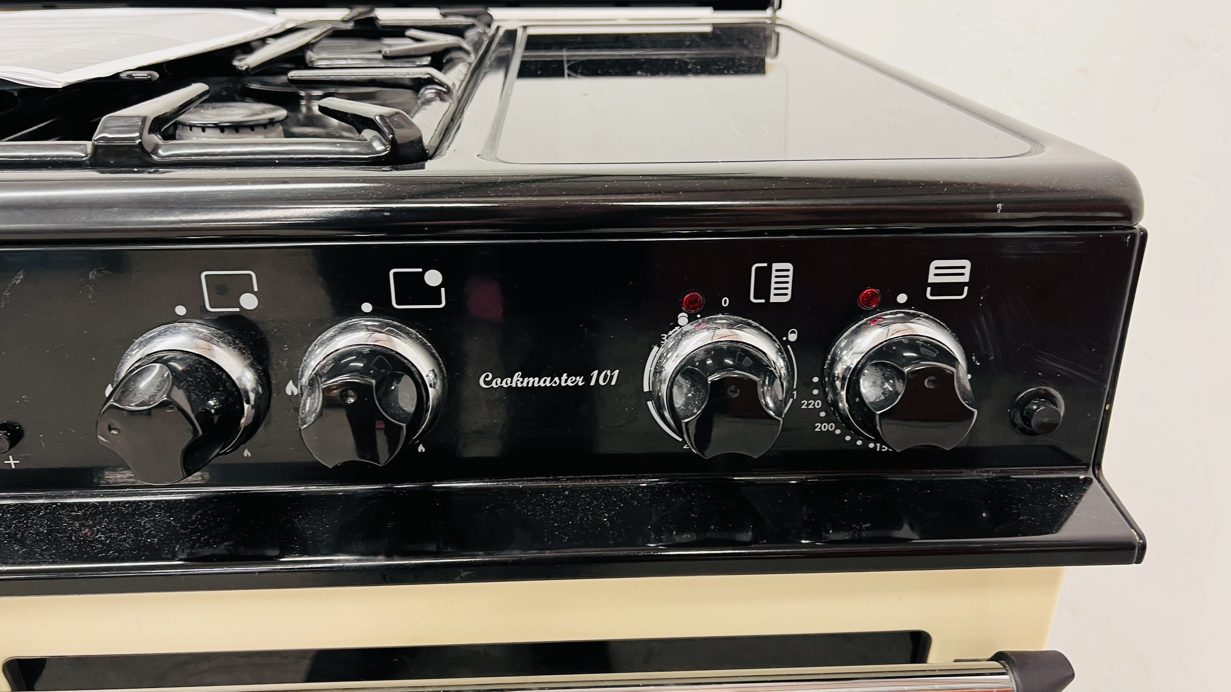 LEISURE COOKMASTER 101 ELECTRIC COOKER RANGE WITH GAS HOB (WITH USER GUIDE) WIDTH 100CM. - Image 7 of 28