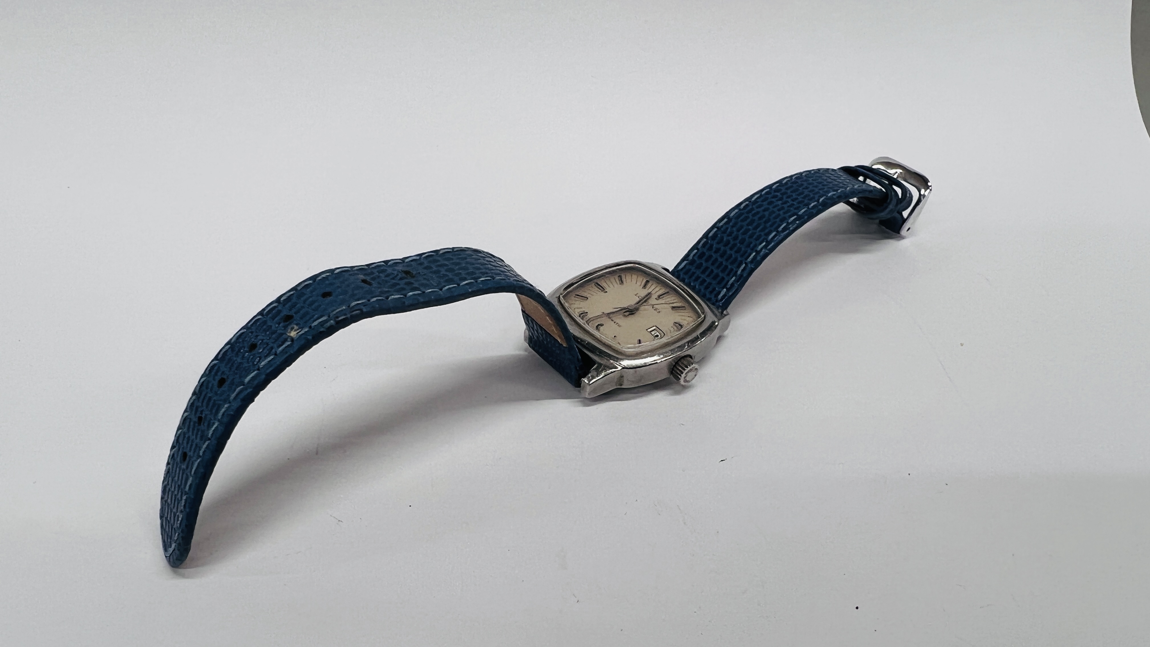 A LONGINES AUTOMATIC GENTLEMAN'S WRISTWATCH WITH STEEL CASE. - Image 2 of 9