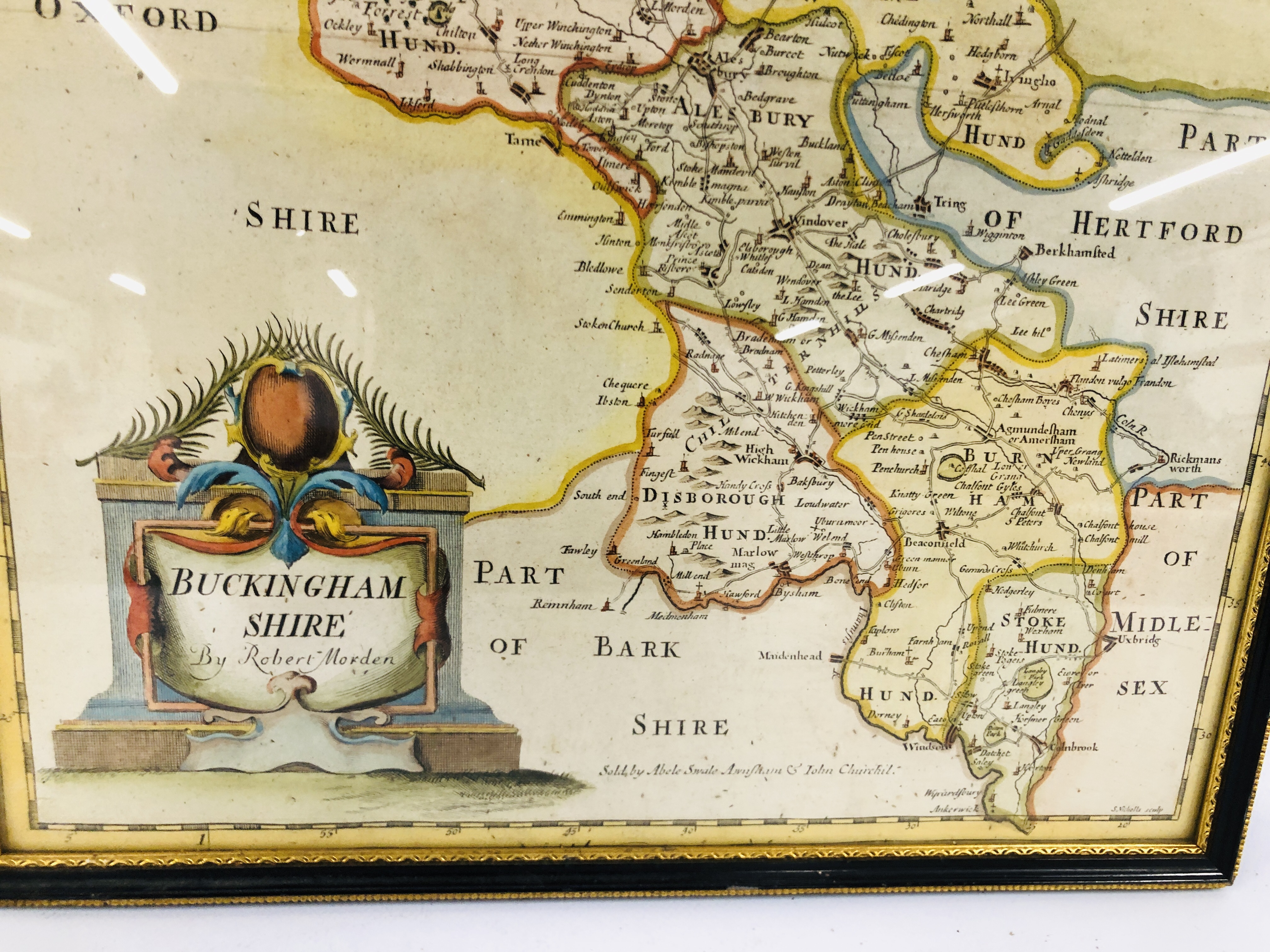 ROBERT MORDENS MAP OF BUCKINGHAMSHIRE 42 X 34CM + ONE OTHER. - Image 5 of 12