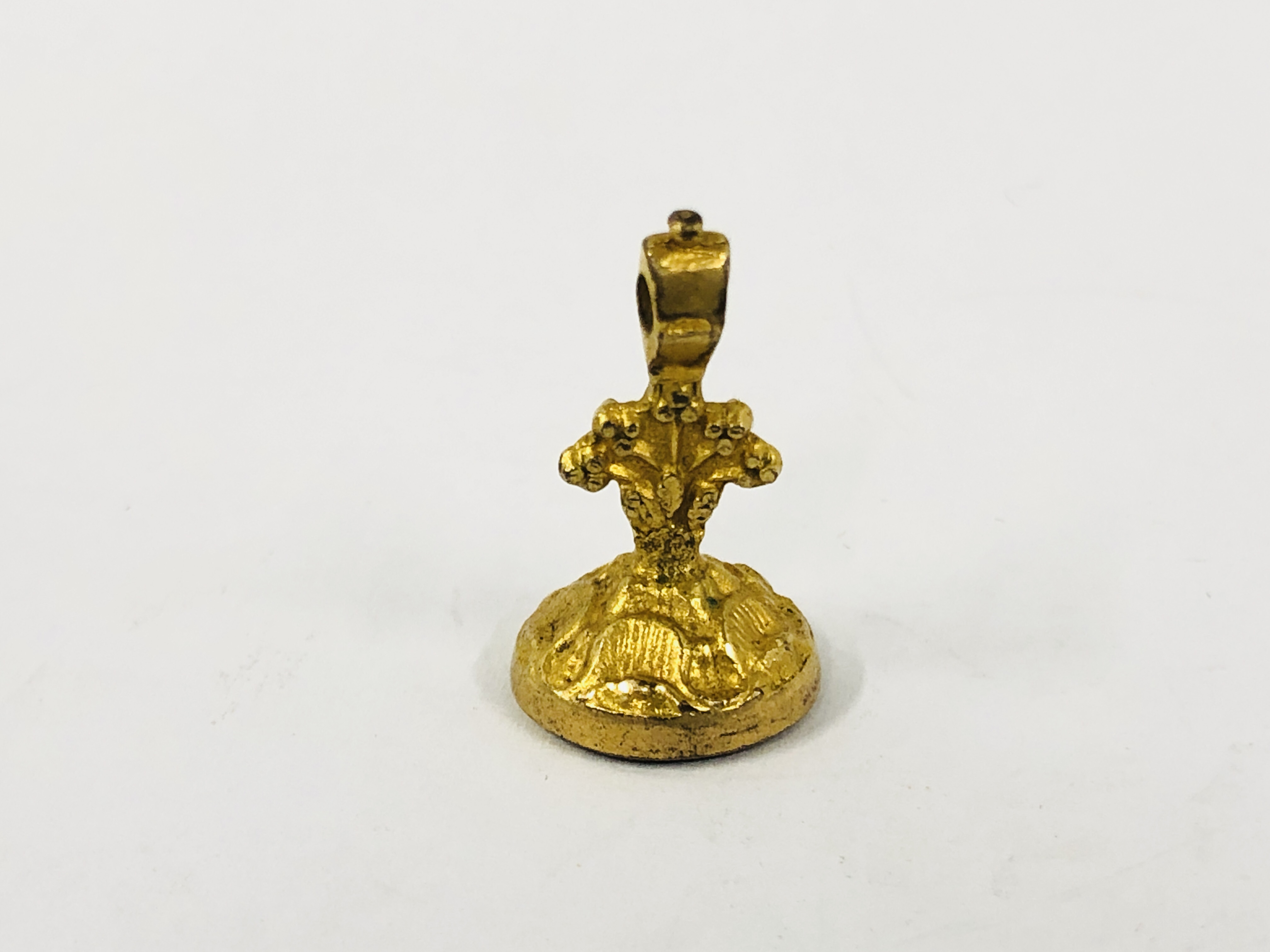 YELLOW METAL FOB ALONG WITH GILT FOB - Image 2 of 8