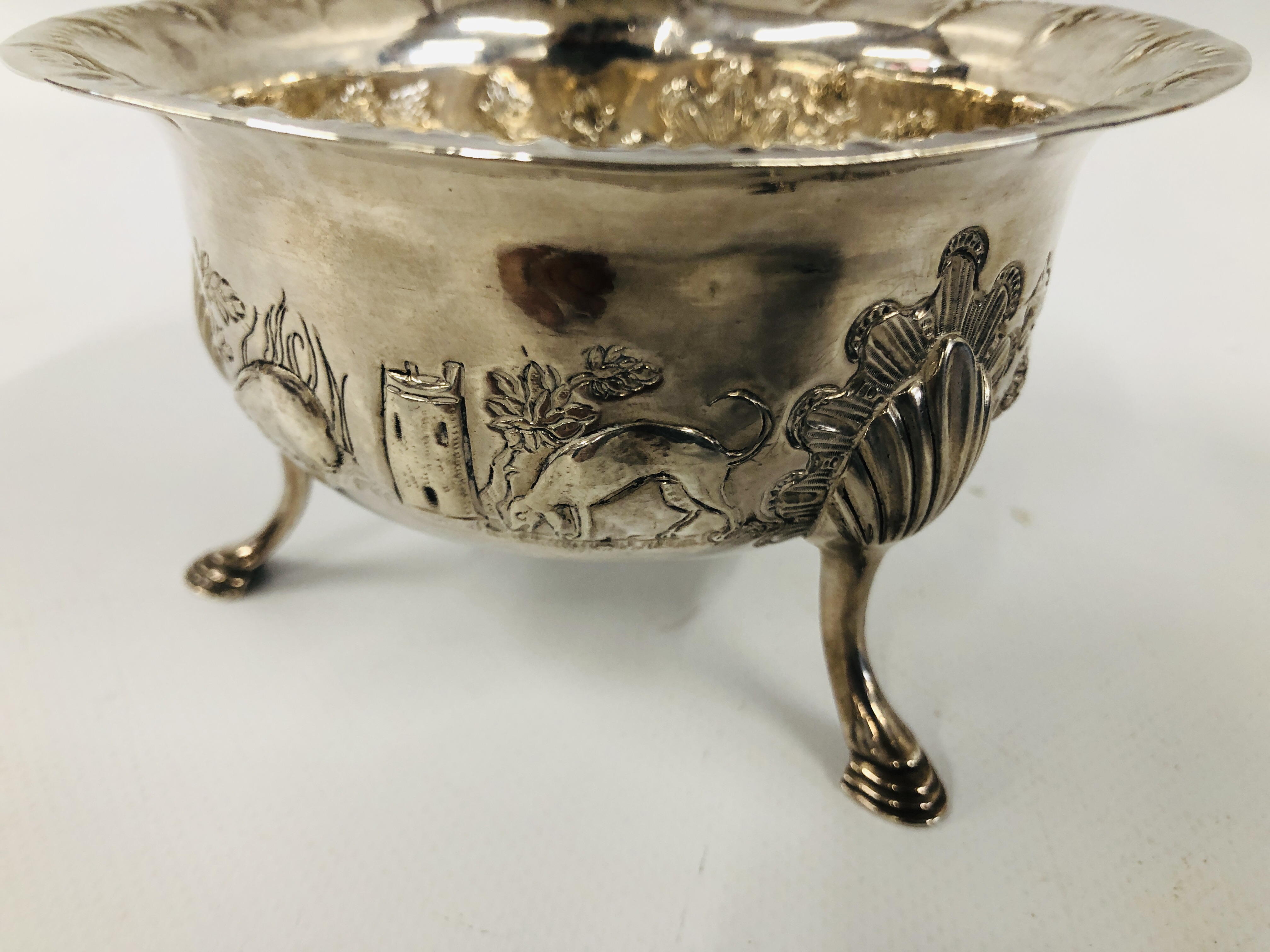 A SILVER CIRCULAR SUGAR DISH DECORATED WITH BIRDS, - Image 7 of 9