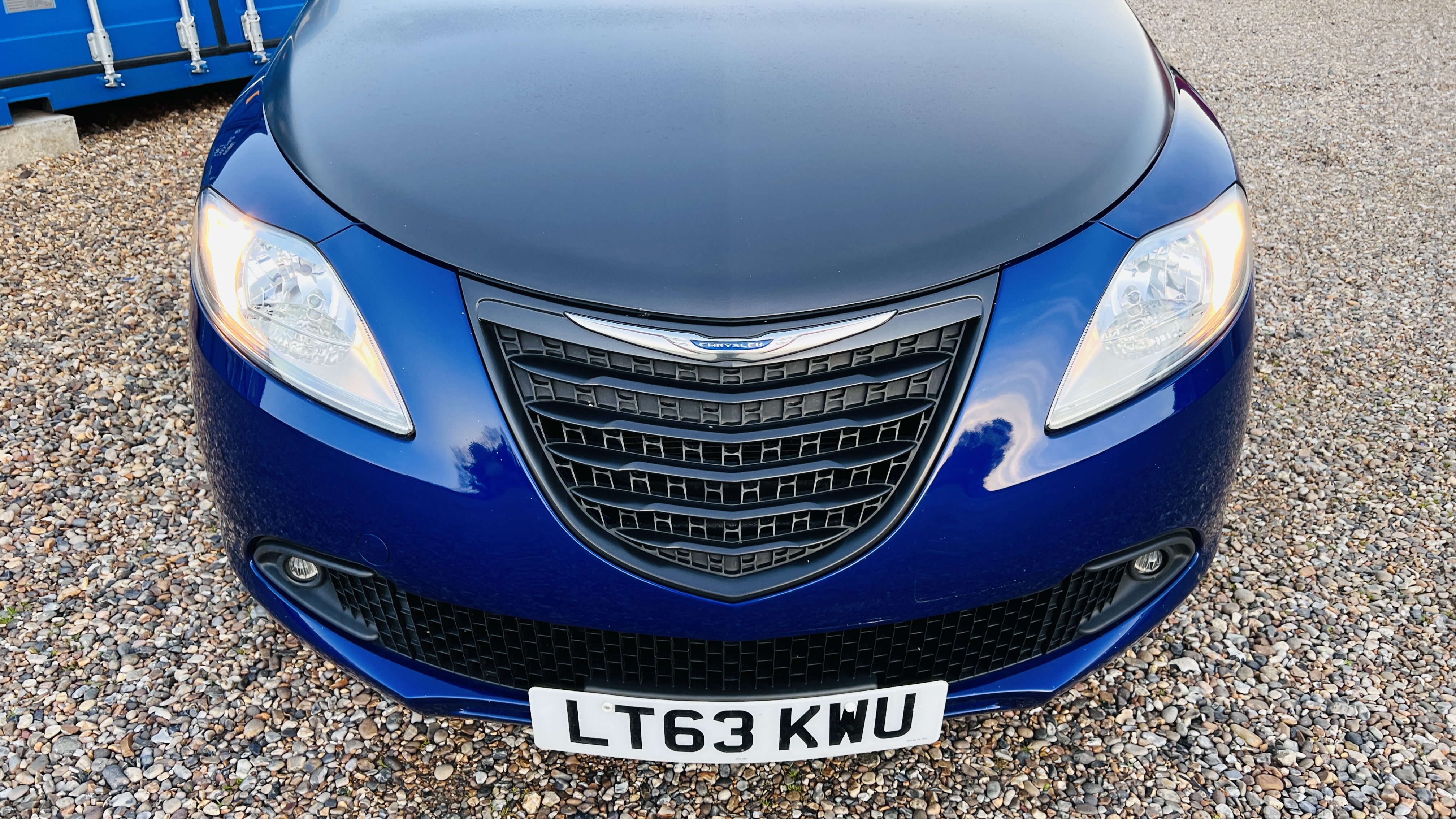 LT63 KWU CHRYSLER YPSILON S-SERIES (BLUE/BLACK) 5 DOOR HATCHBACK FIRST REG. 03/09/2013, M.O.T EXP . - Image 3 of 16