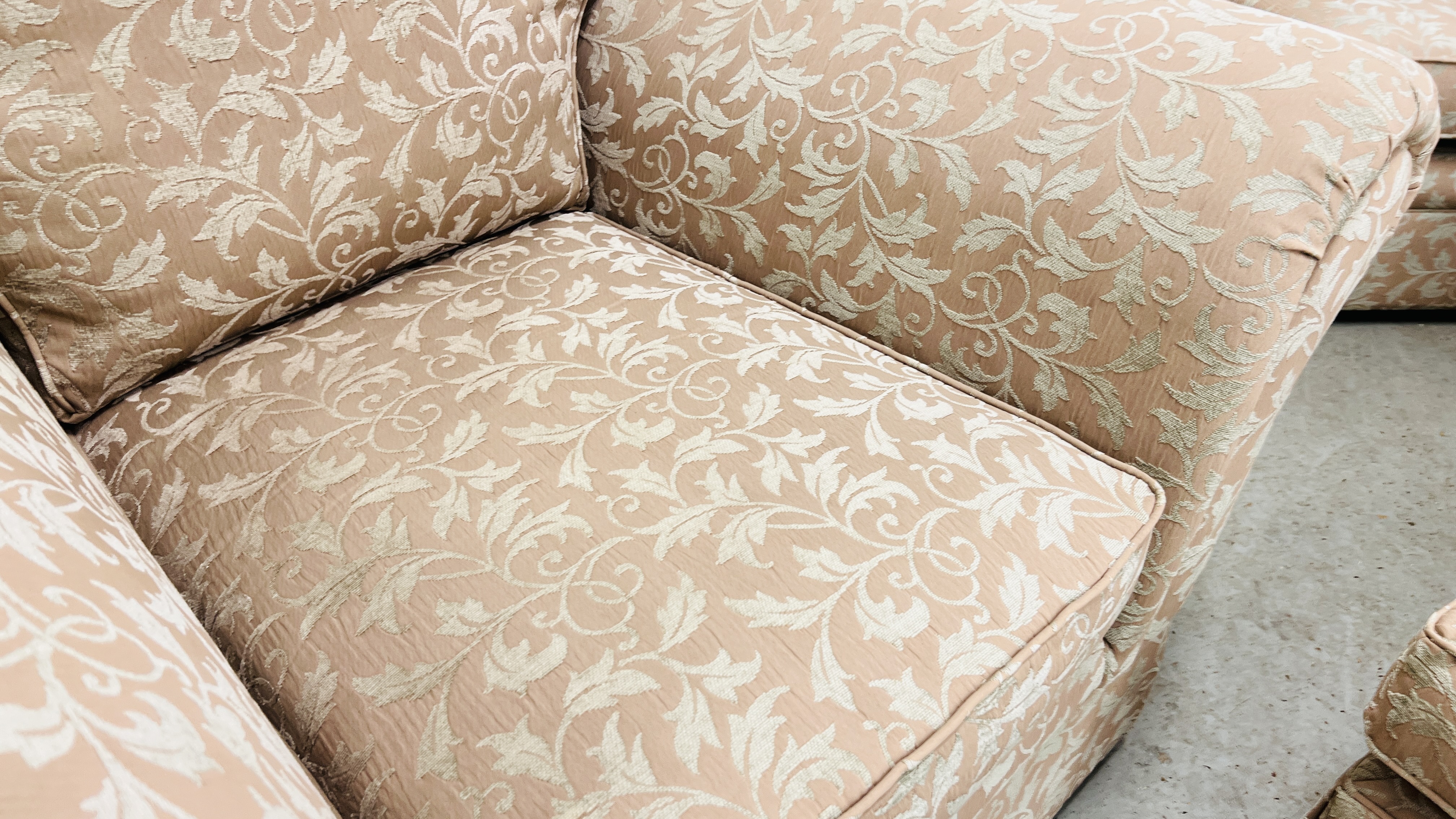 QUALITY MARKS & SPENCER LOUNGE SUITE COMPRISING TWO SEATER SOFA, - Image 15 of 18