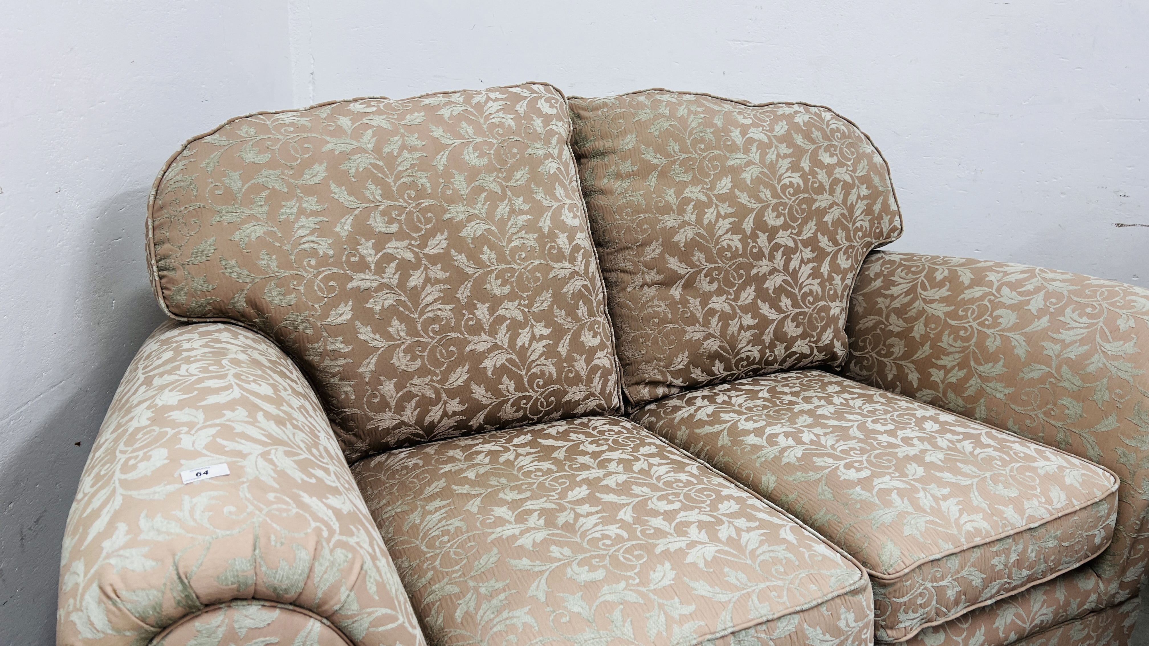 QUALITY MARKS & SPENCER LOUNGE SUITE COMPRISING TWO SEATER SOFA, - Image 17 of 18