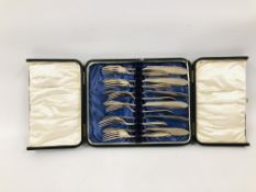 A CASED SET OF SIX SILVER FISH KNIVES AND FORKS BY RODGERS & SONS SHEFFIELD 1932