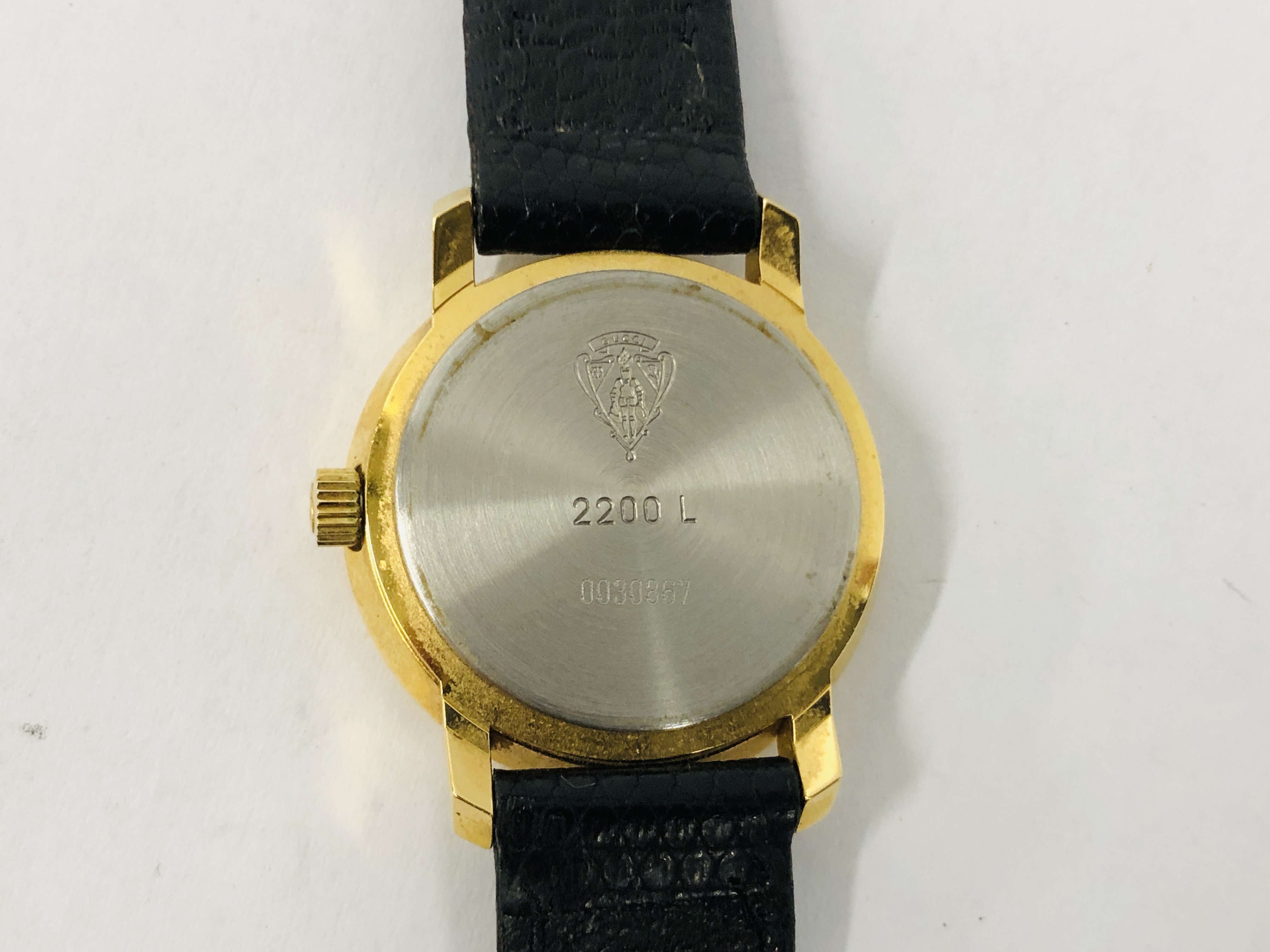 LADIES WRIST WATCH MARKED GUCCI MODEL NO. 2200L SERIAL NO. - Image 9 of 16