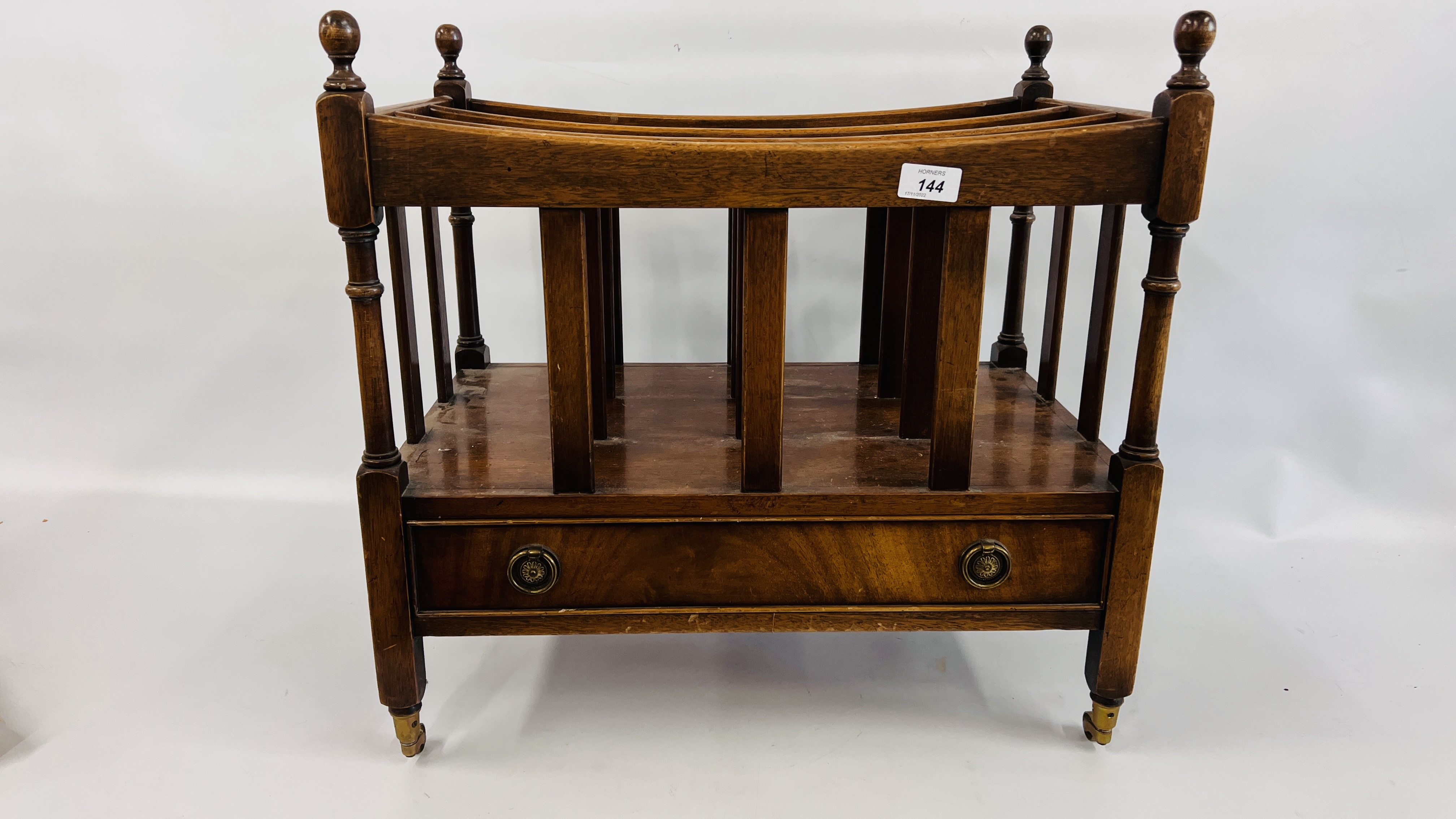 REPRODUCTION MAHOGANY CANTERBURY WITH SINGLE DRAWER - Image 2 of 9