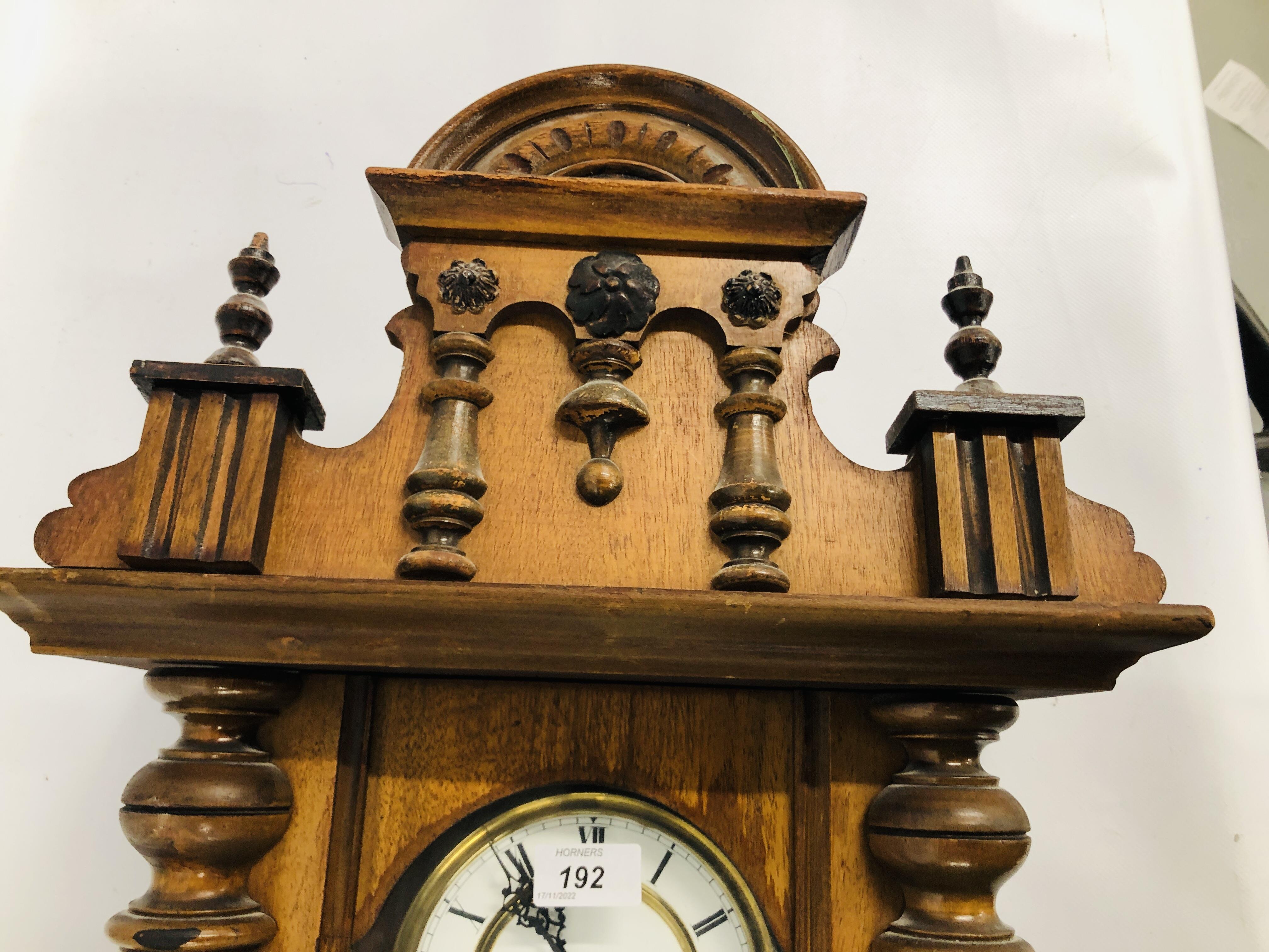 A VINTAGE VICTORIAN VIENNA STYLE WALL CLOCK. - Image 2 of 5