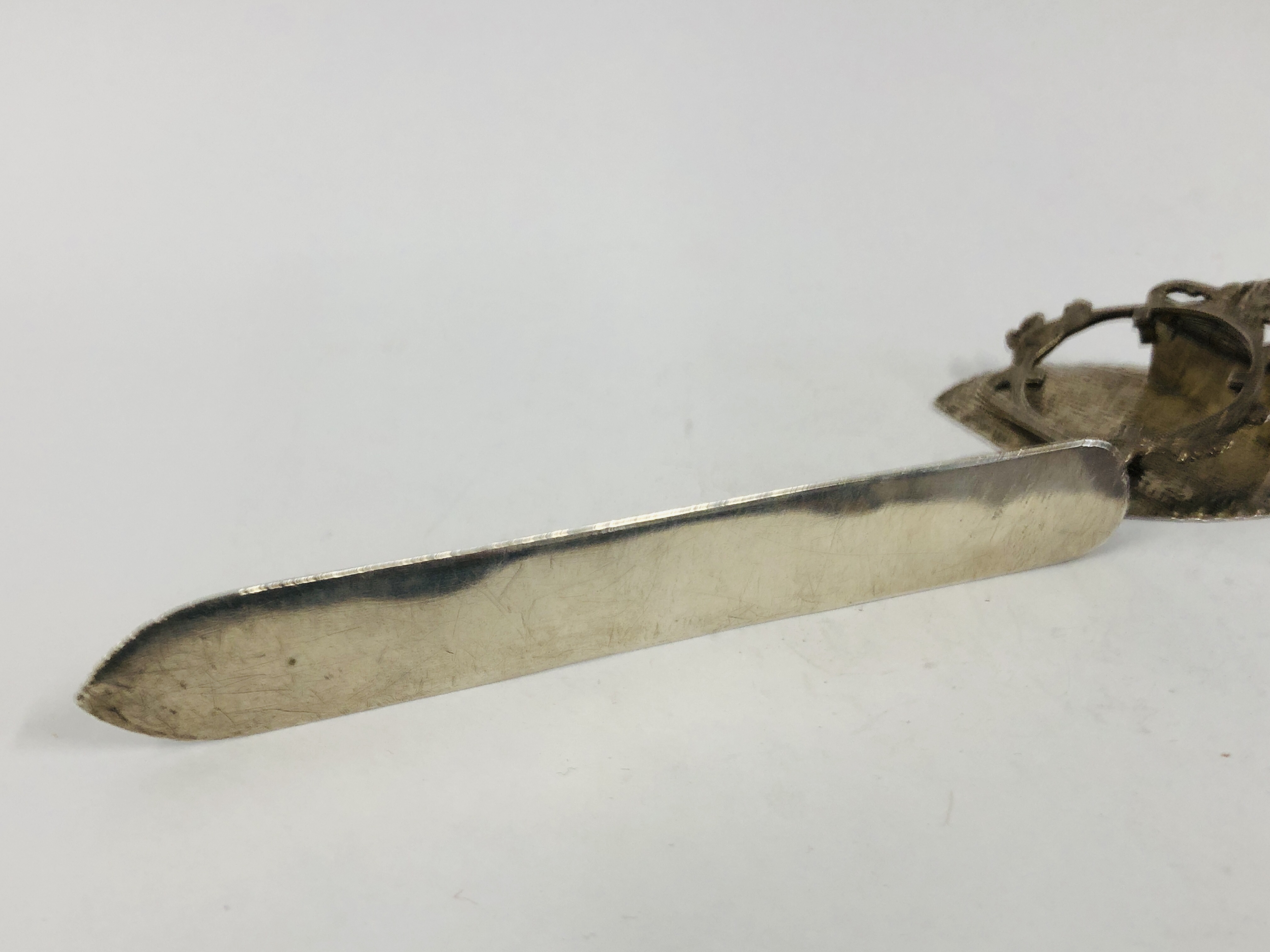 A SILVER BOOK MARK SURMOUNTED BY A PIG S.M. - Image 5 of 11