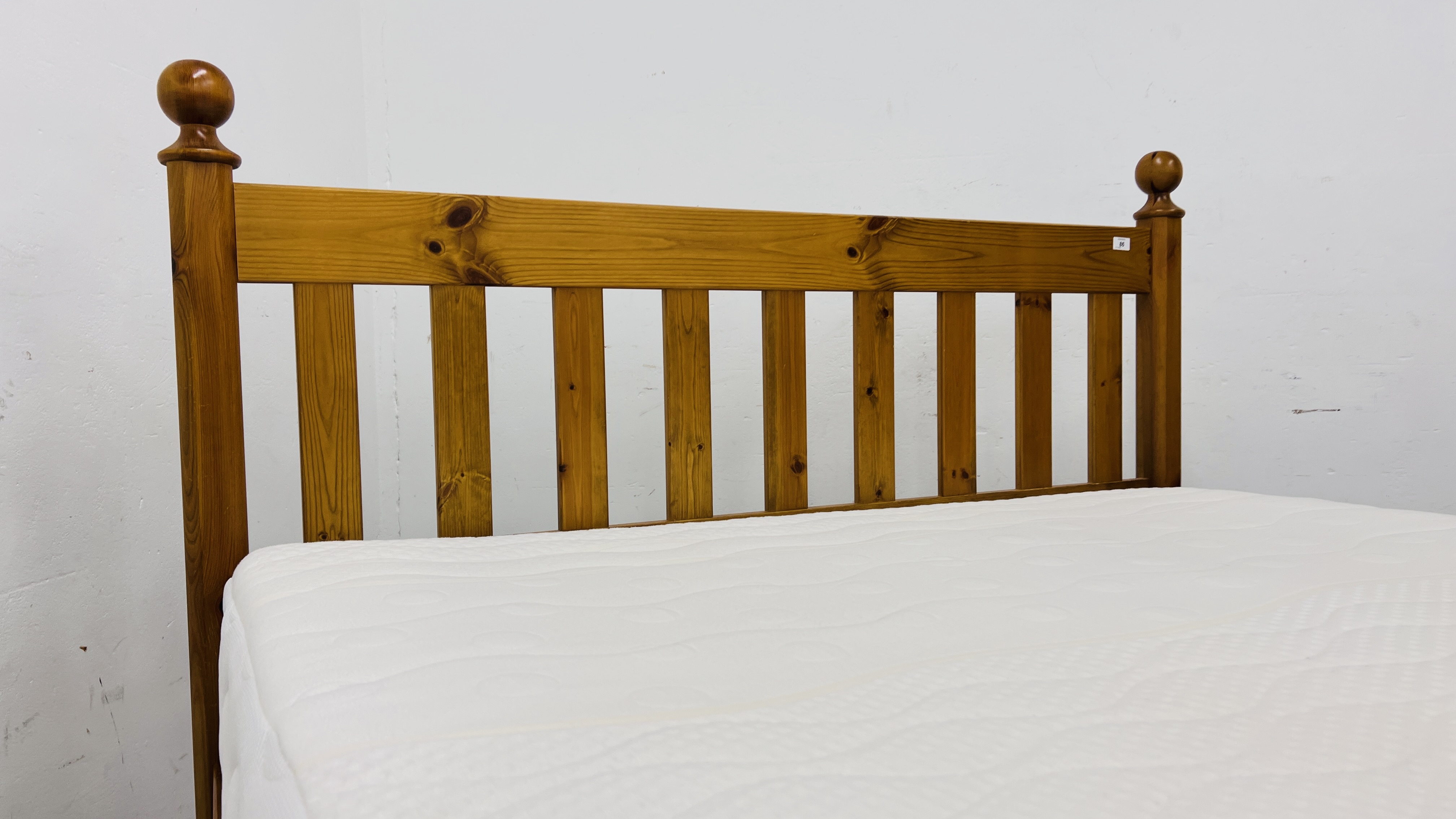 SOLID PINE KING SIZE BEDSTEAD FITTED WITH REYLON MEMORY POCKET 1500 AIRCOOL MATTRESS - Image 8 of 14