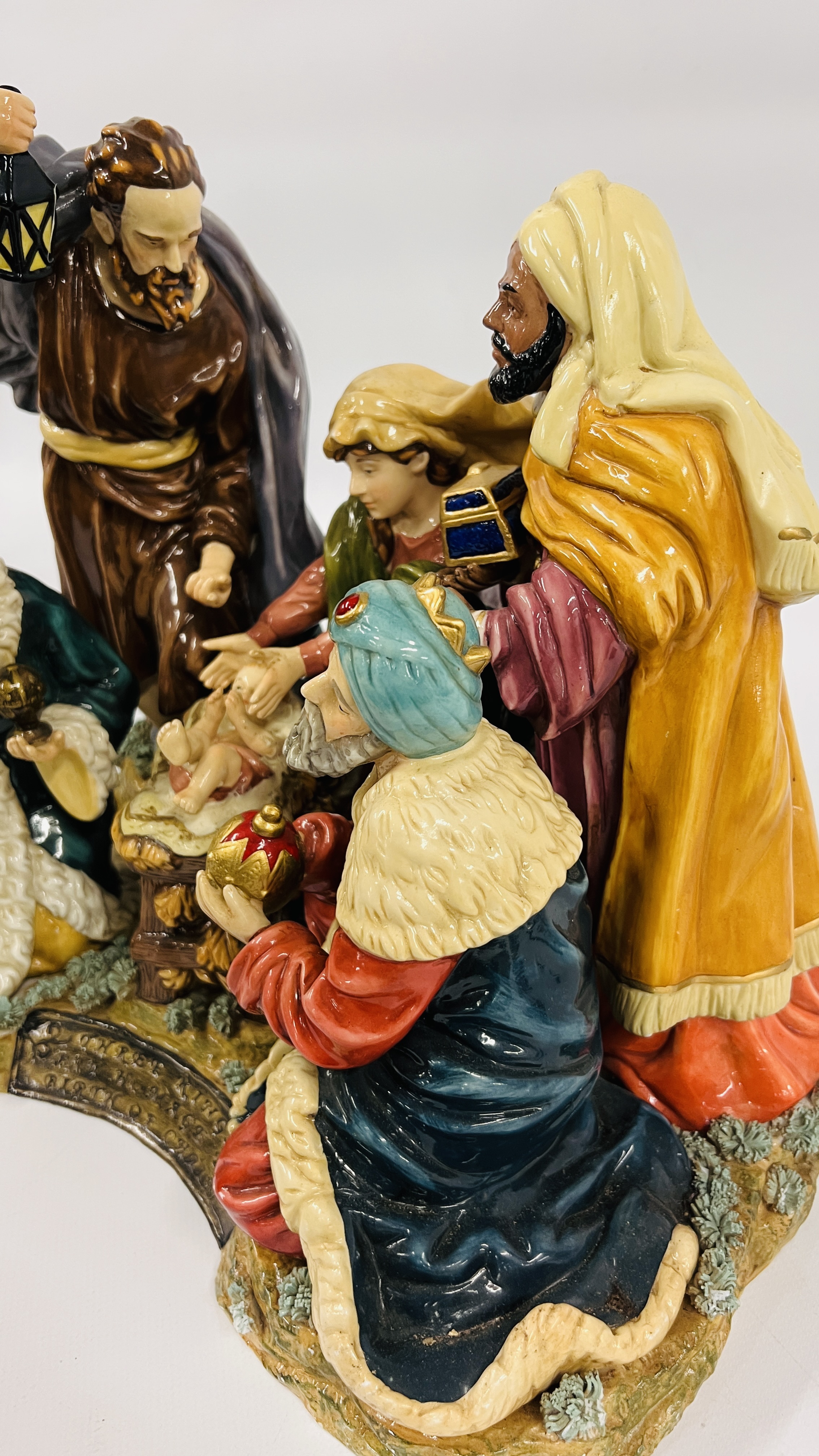 CERAMIC NATIVITY SCENE "BIRTH OF CHRIST". - Image 5 of 12