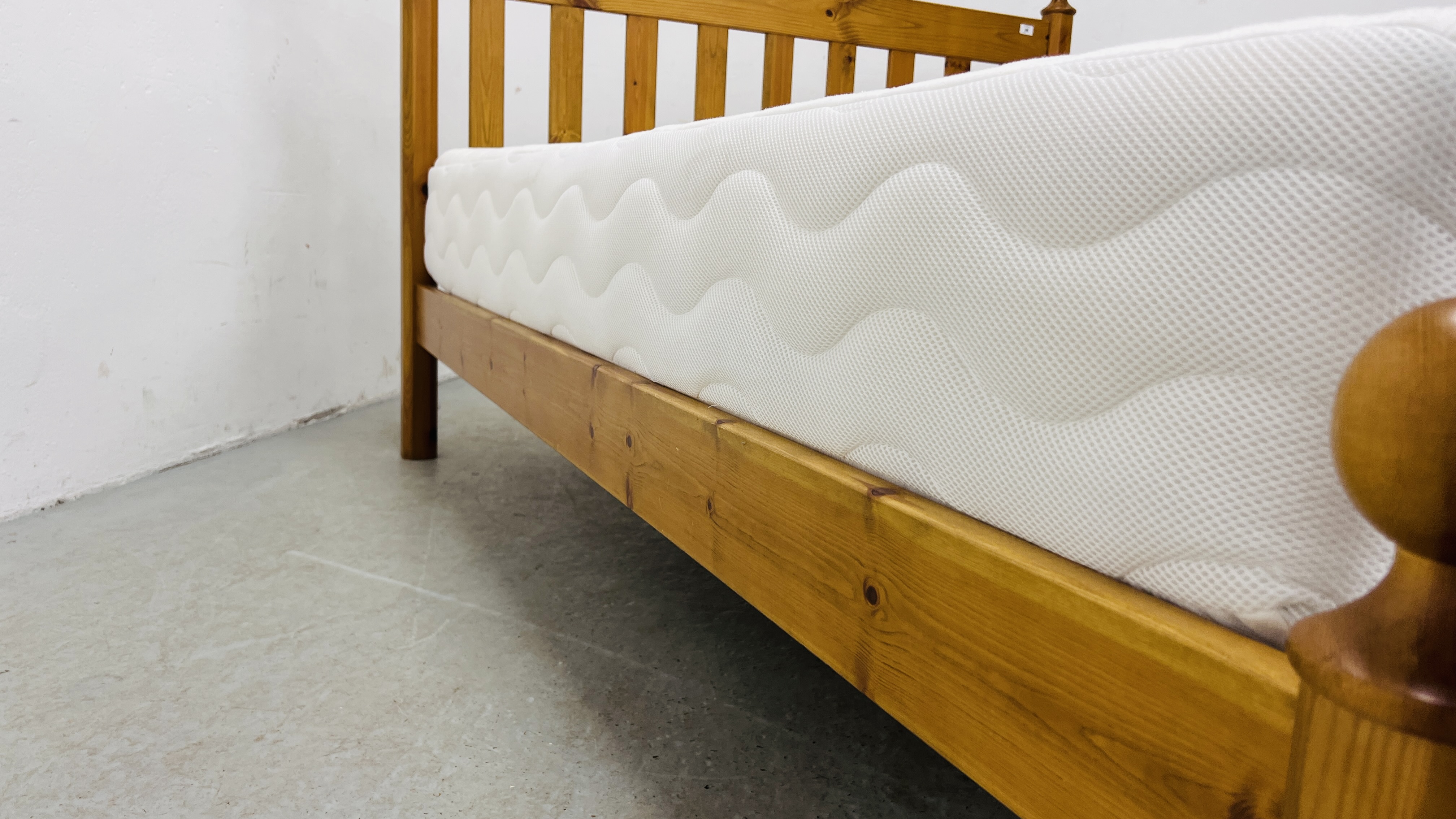 SOLID PINE KING SIZE BEDSTEAD FITTED WITH REYLON MEMORY POCKET 1500 AIRCOOL MATTRESS - Image 6 of 14