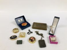 SMALL COLLECTION OF COLLECTIBLES TO INCLUDE TRINKET BOXES, SILVER ELEPHANT CLIP,