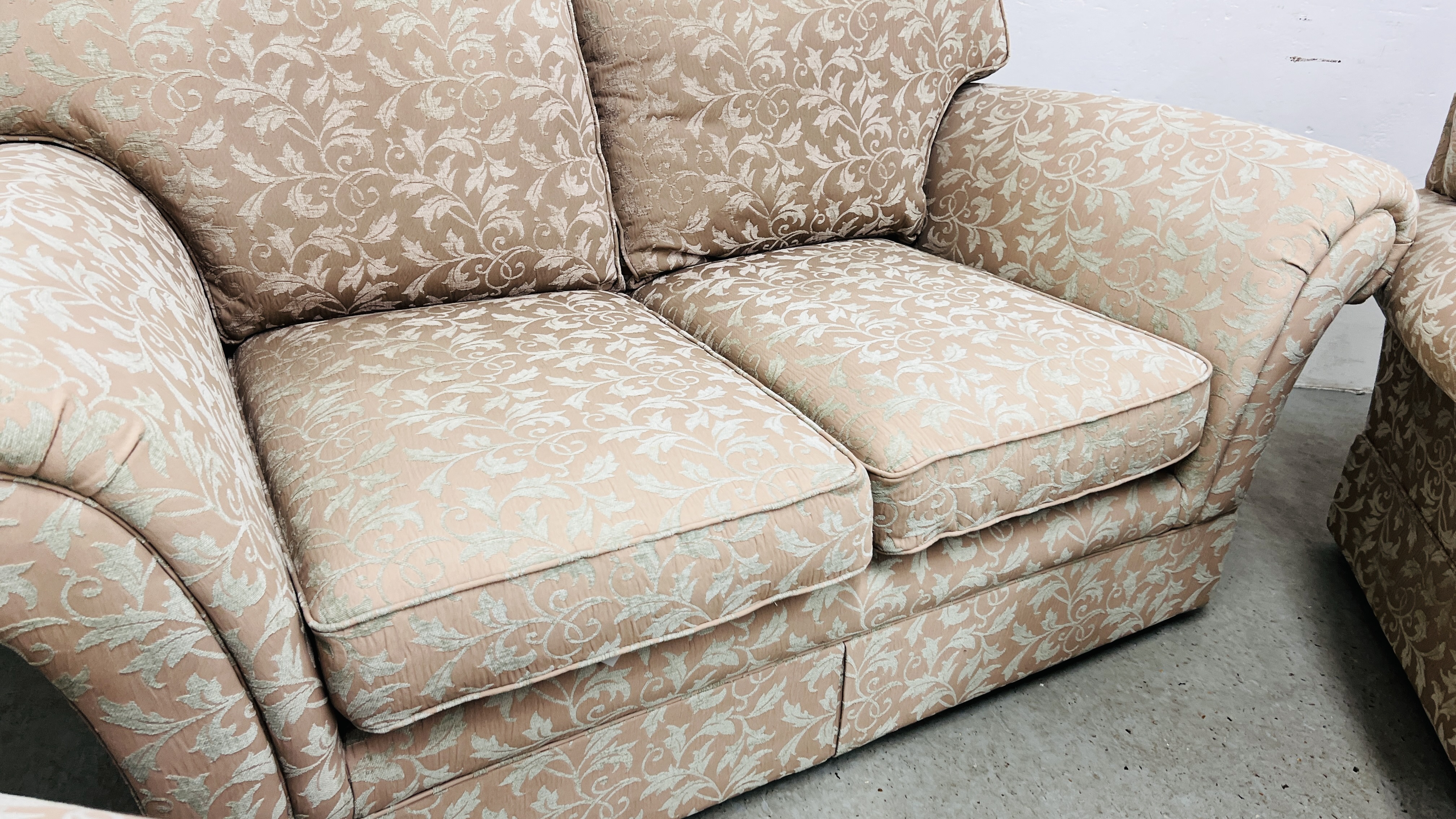 QUALITY MARKS & SPENCER LOUNGE SUITE COMPRISING TWO SEATER SOFA, - Image 16 of 18