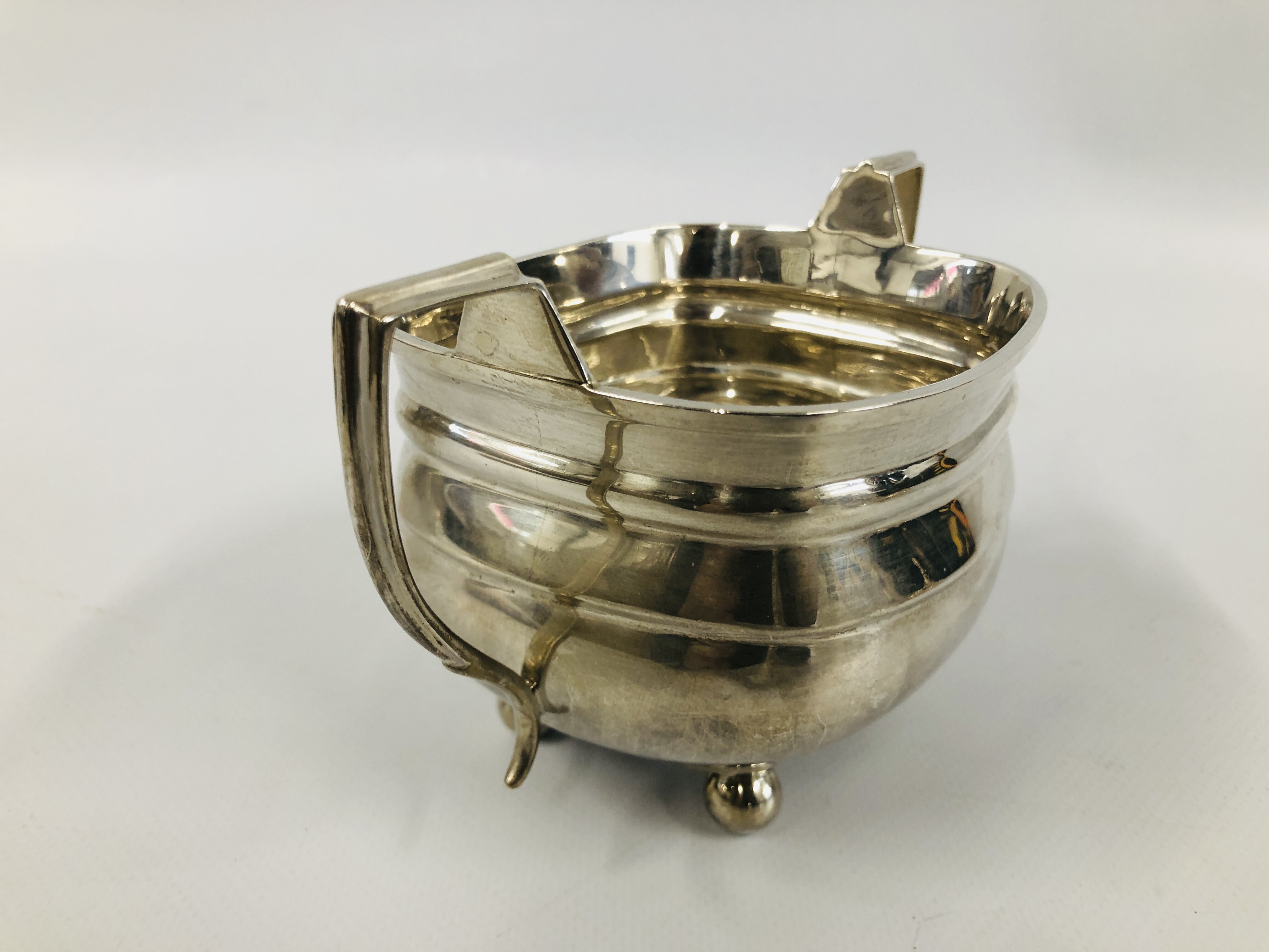 SILVER TWO HANDLED SUGAR BASIN OF NEO CLASSICAL FORM, LONDON 1923 WIDTH 16.5CM. - Image 6 of 9