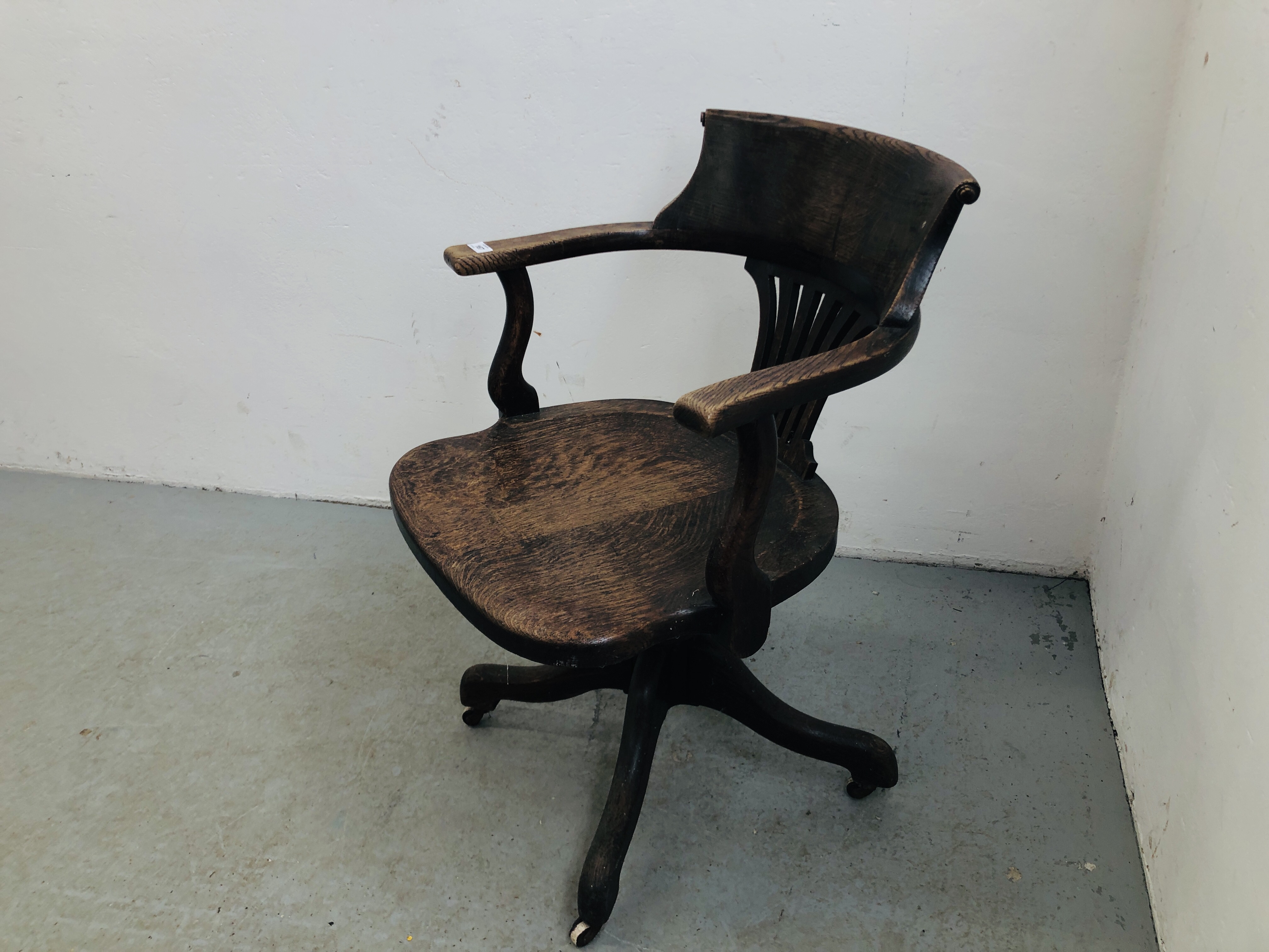 ANTIQUE OAK REVOLVING OFFICE CHAIR WITH MECHANICAL ACTION - Image 3 of 9