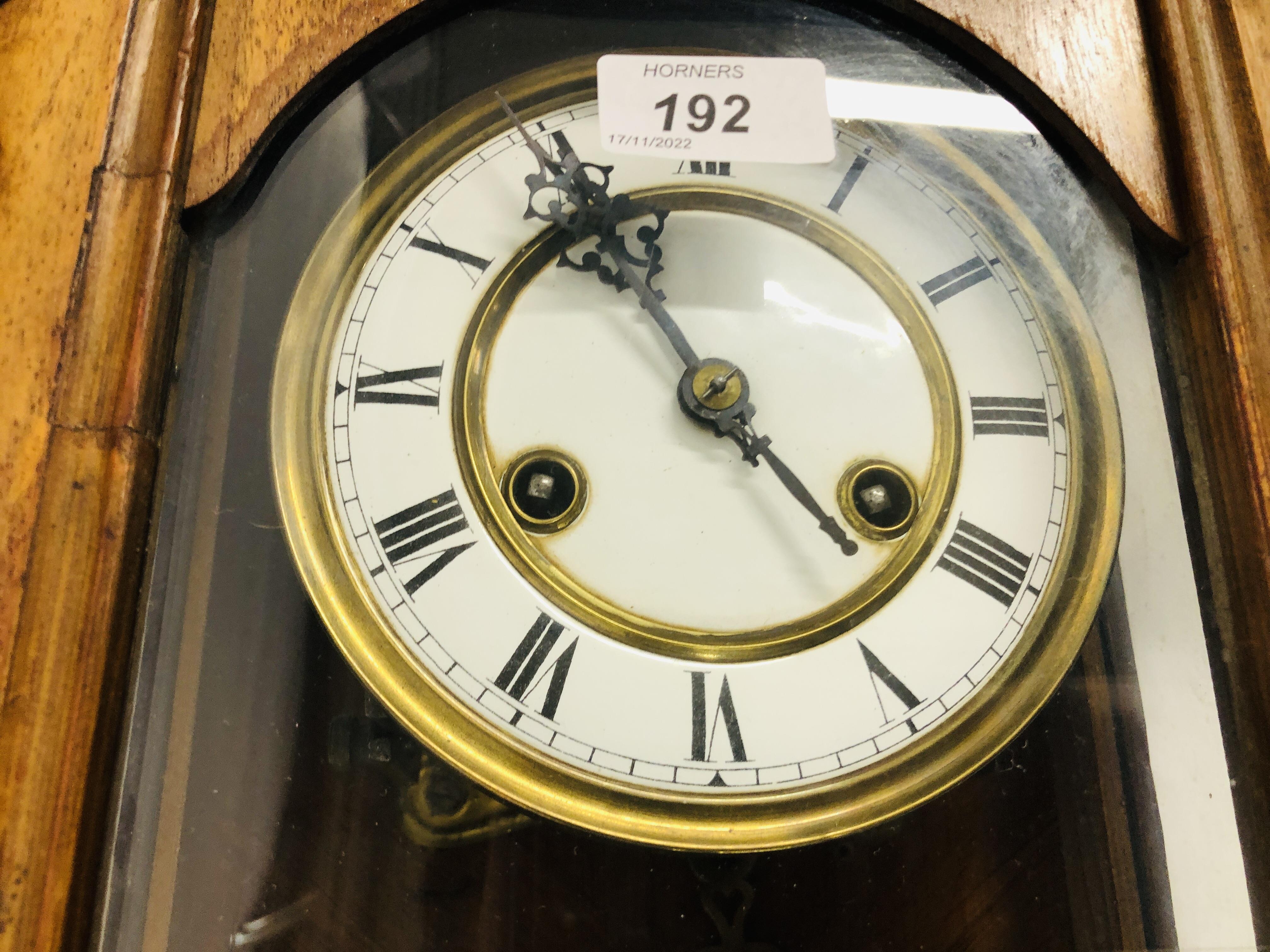 A VINTAGE VICTORIAN VIENNA STYLE WALL CLOCK. - Image 3 of 5