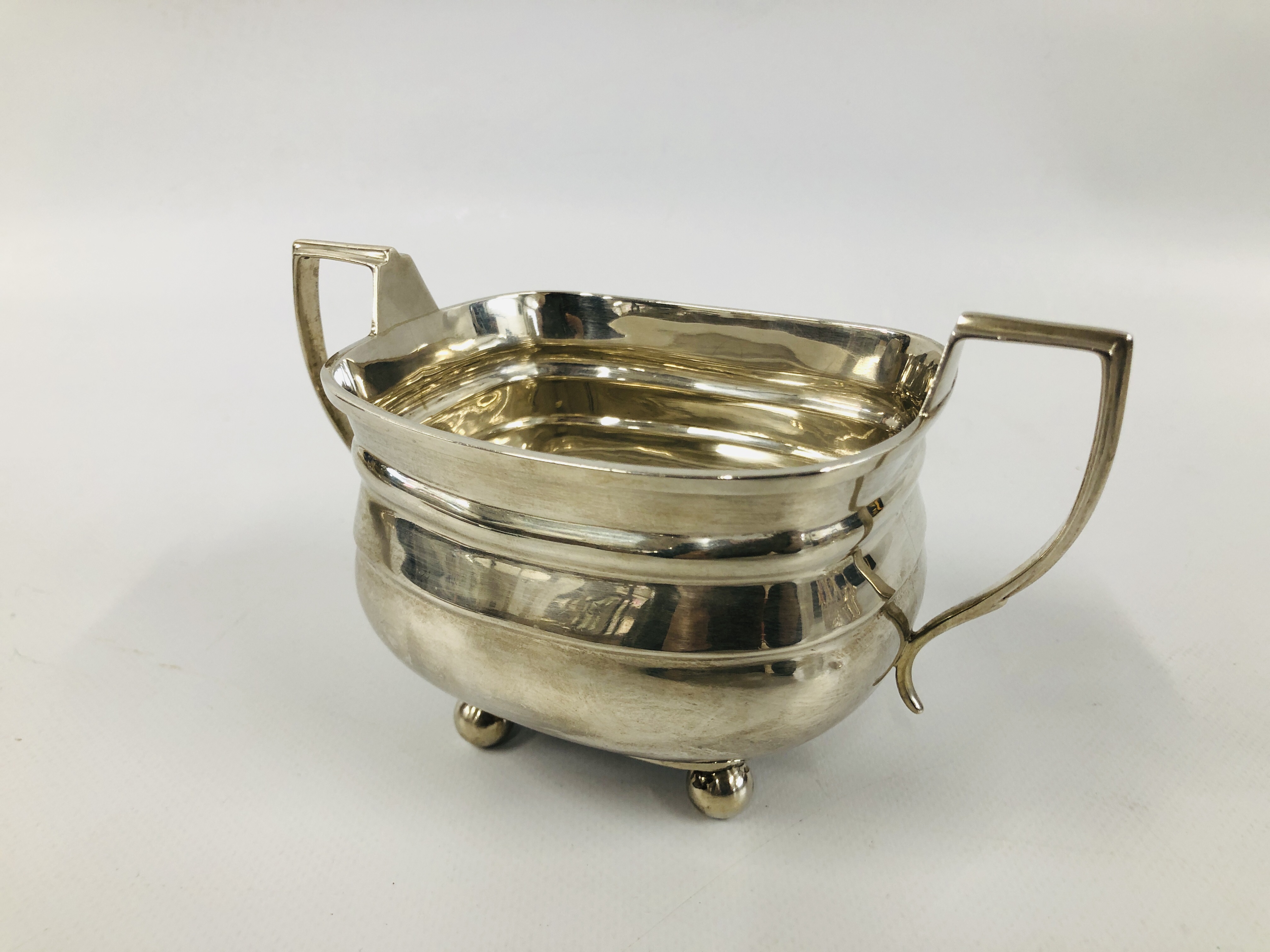 SILVER TWO HANDLED SUGAR BASIN OF NEO CLASSICAL FORM, LONDON 1923 WIDTH 16.5CM. - Image 5 of 9