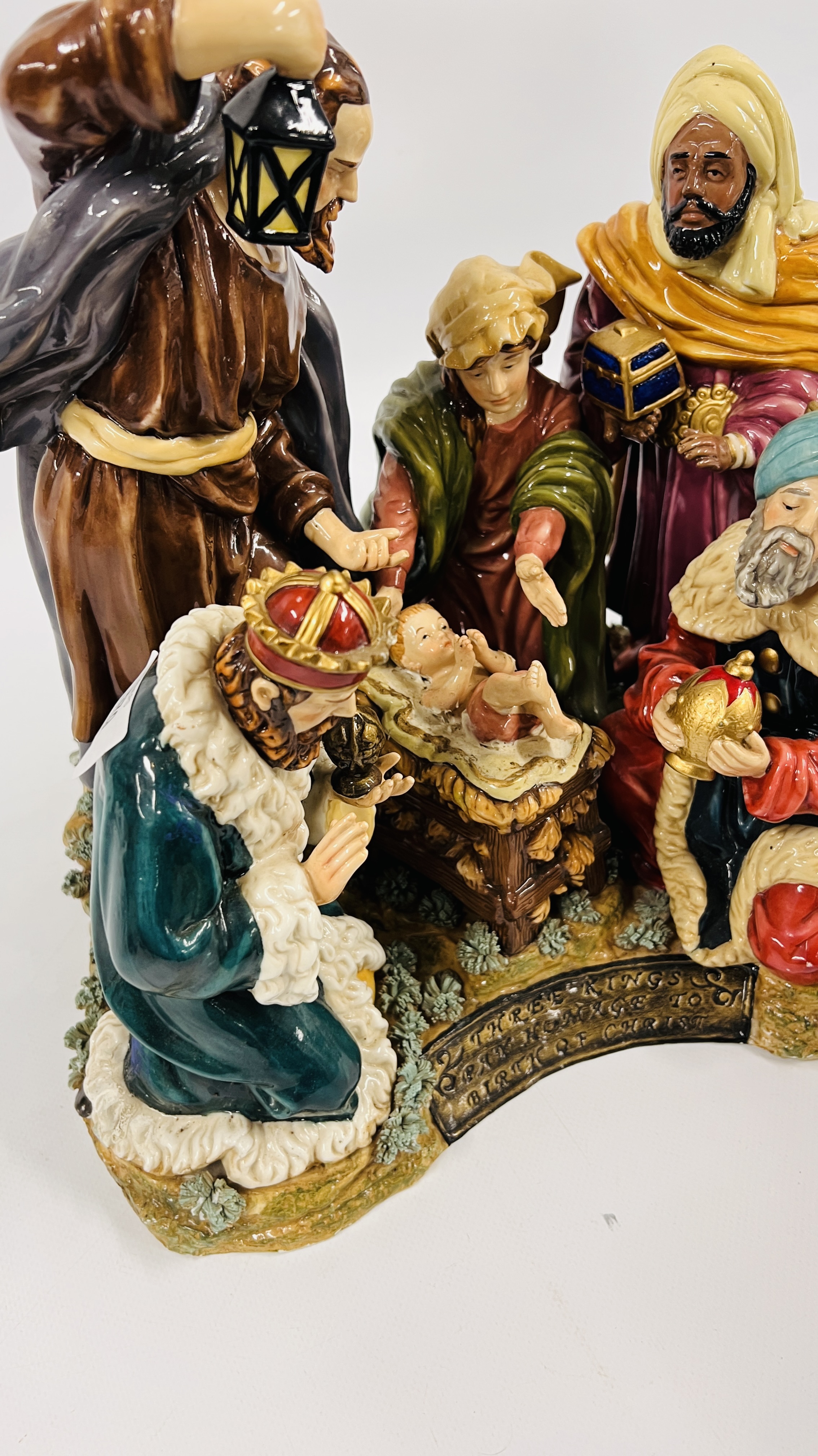 CERAMIC NATIVITY SCENE "BIRTH OF CHRIST". - Image 6 of 12