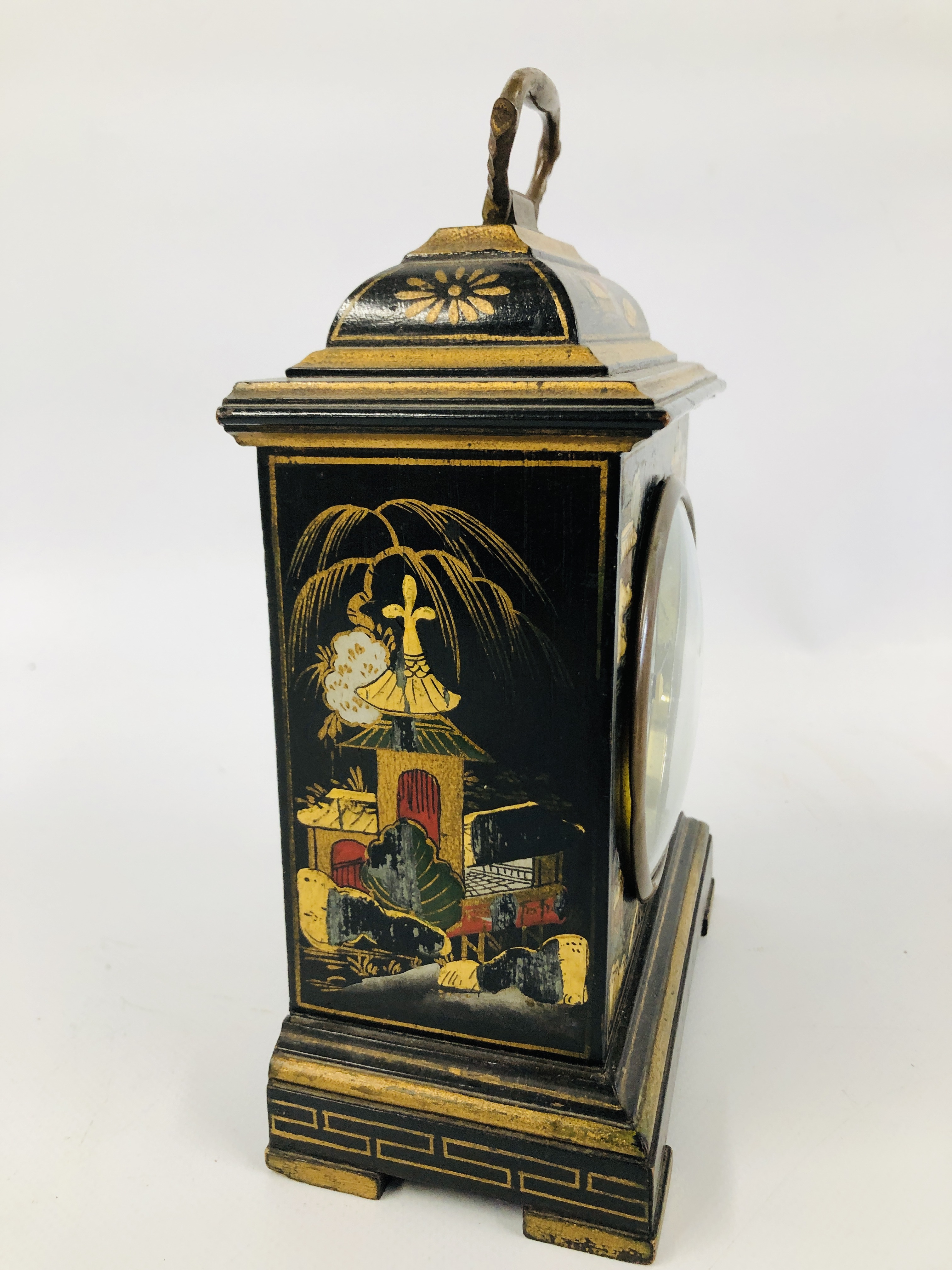 AN EARLY C.20TH ORIENTAL BLACK LACQUERED MANTEL CLOCK HEIGHT 19.5CM. - Image 12 of 13