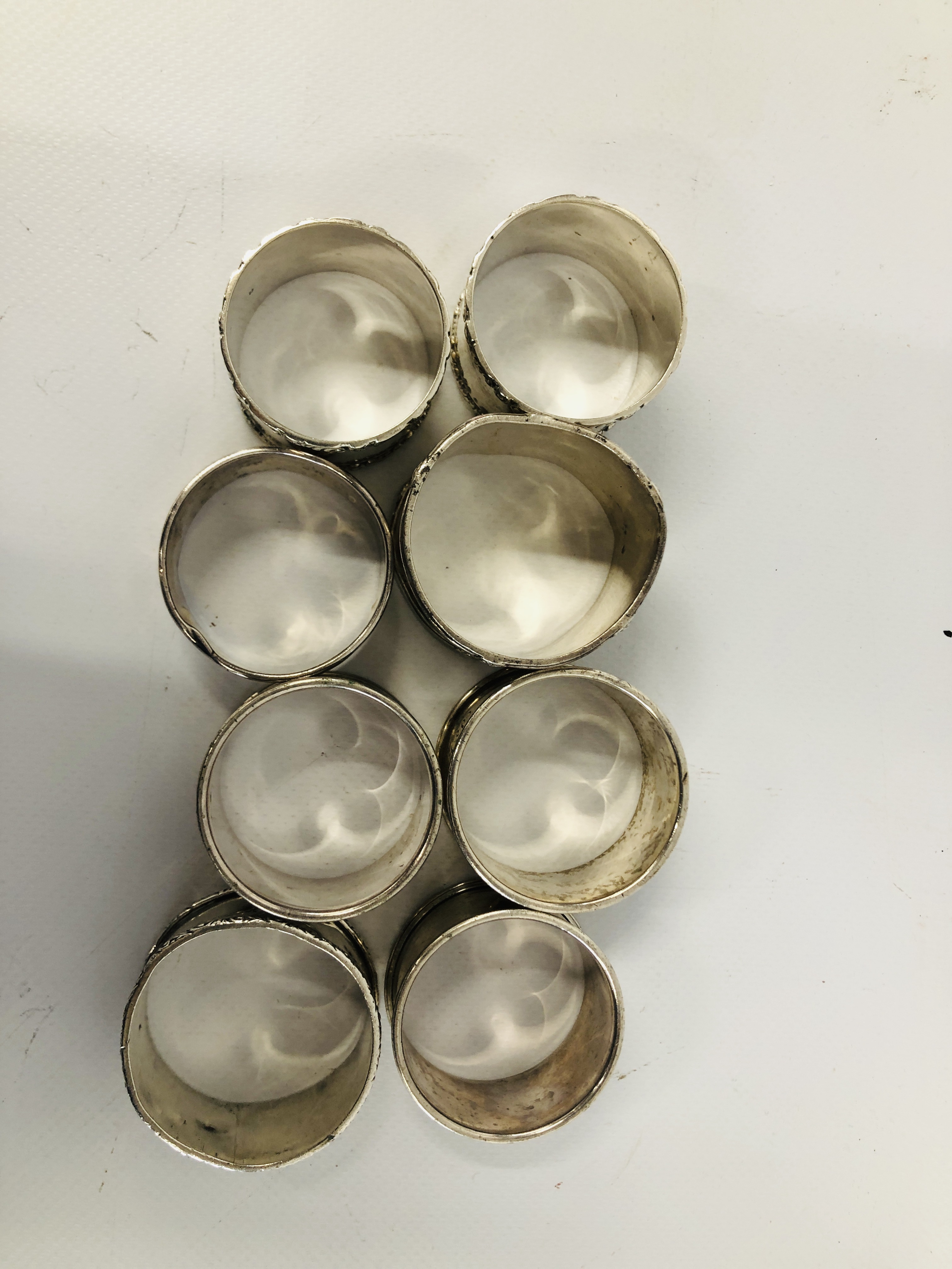 A GROUP OF FOUR SILVER NAPKIN RINGS ALONG WITH FOUR OTHERS UNMARKED - Image 7 of 9