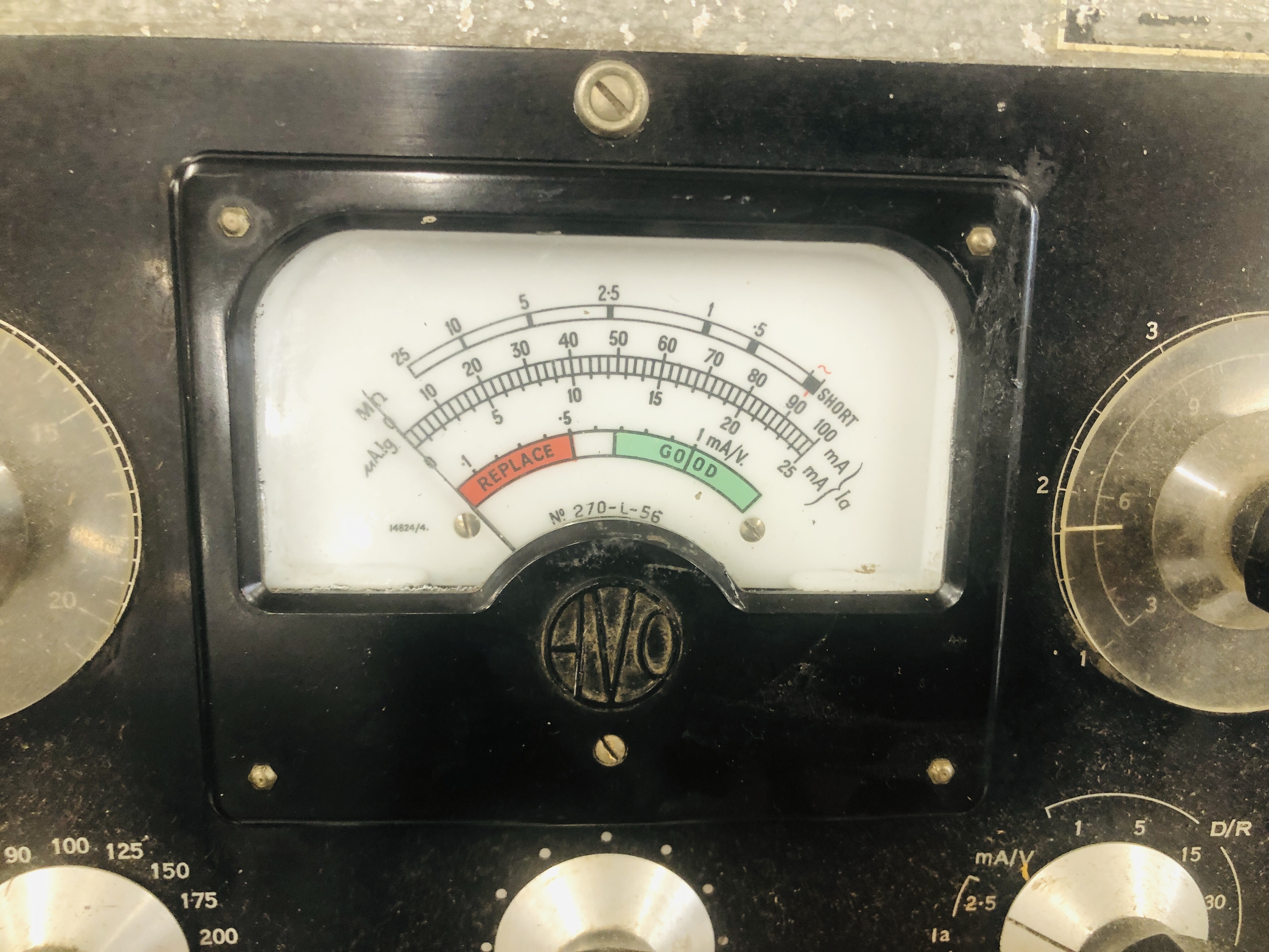AVO LTD VALVE CHARACTERISTIC METER WITH ORIGINAL VALVE DATA MANUAL - COLLECTORS ITEM ONLY. - Image 3 of 7