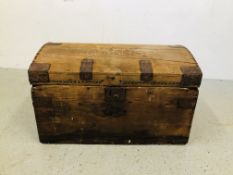 VINTAGE DOMED TOP PINE TRUNK WITH STUD DETAIL.