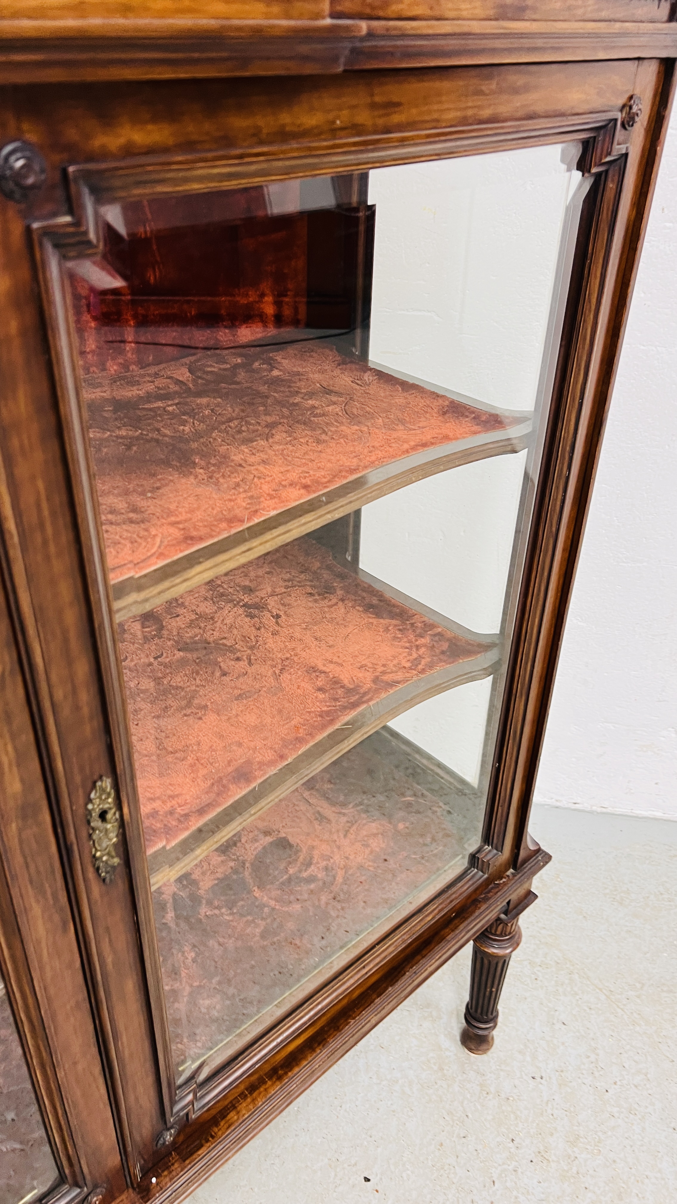 ANTIQUE MAHOGANY TWO DOOR GLAZED DISPLAY CABINET WITH VELVET UPHOLSTERED SHELVES STANDING ON REEDED - Image 12 of 14