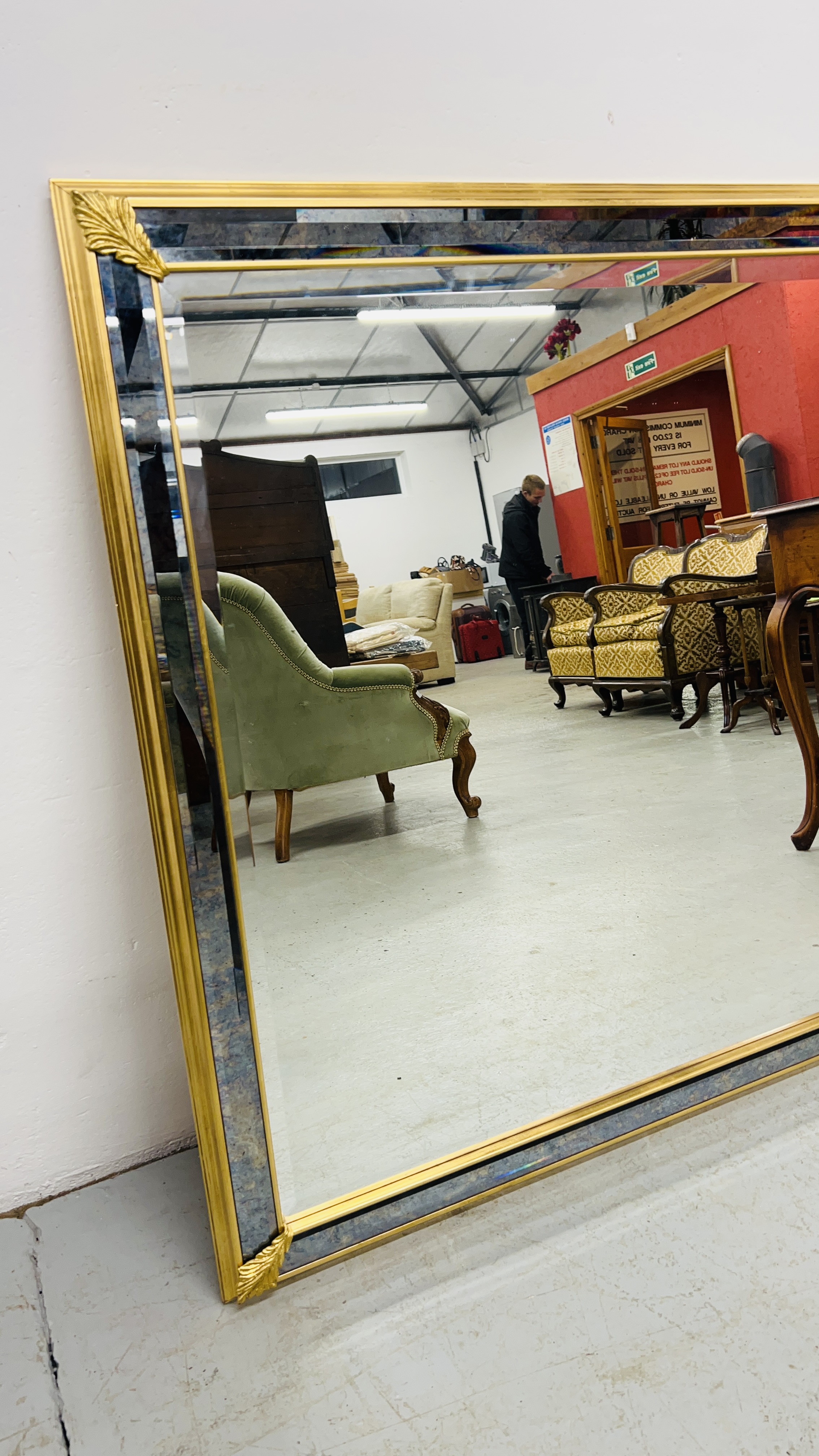 LARGE DESIGNER GILT FRAMED WALL MIRROR WITH BEVELLED GLASS WIDTH 104CM. HEIGHT 127CM. - Image 6 of 6