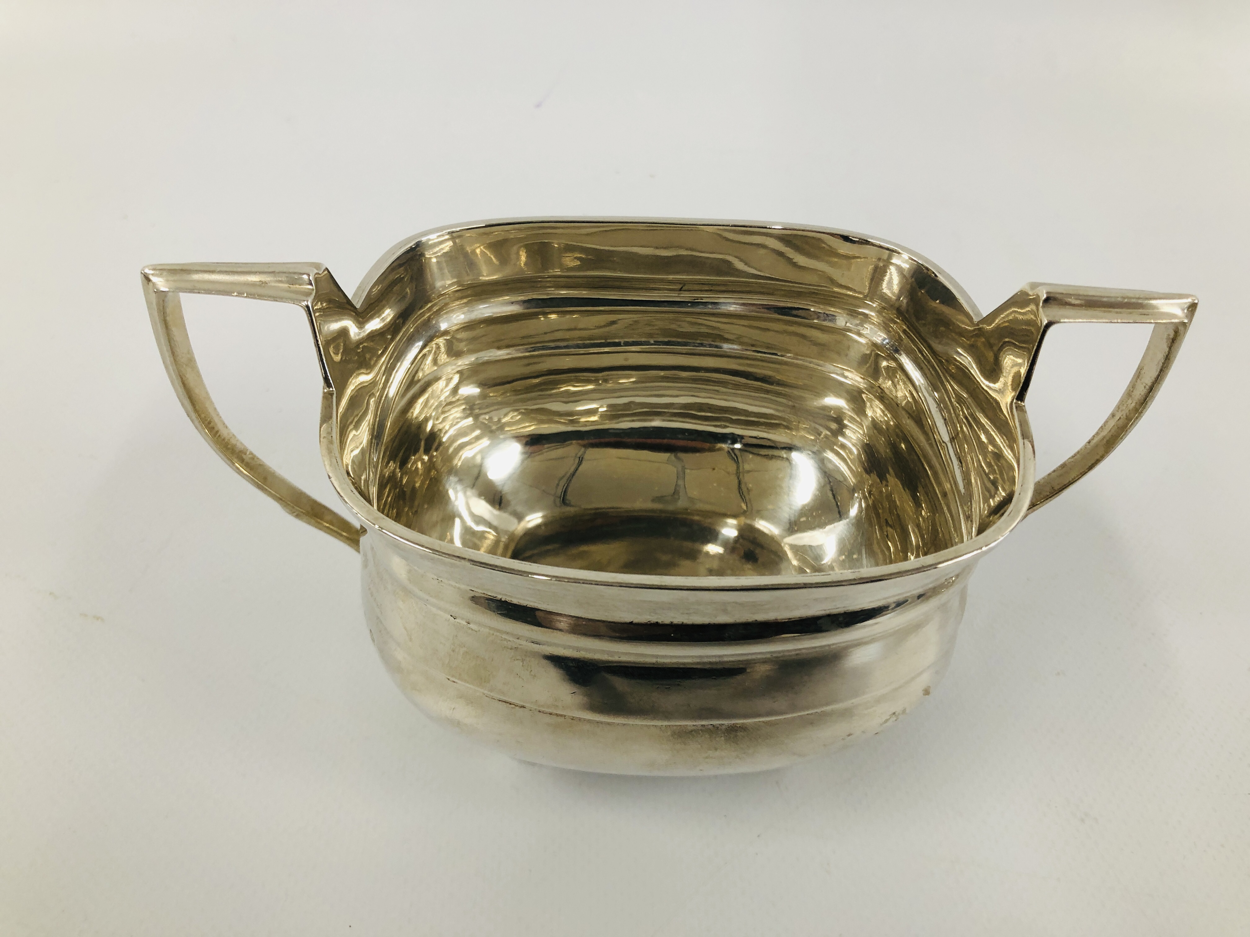 SILVER TWO HANDLED SUGAR BASIN OF NEO CLASSICAL FORM, LONDON 1923 WIDTH 16.5CM. - Image 2 of 9