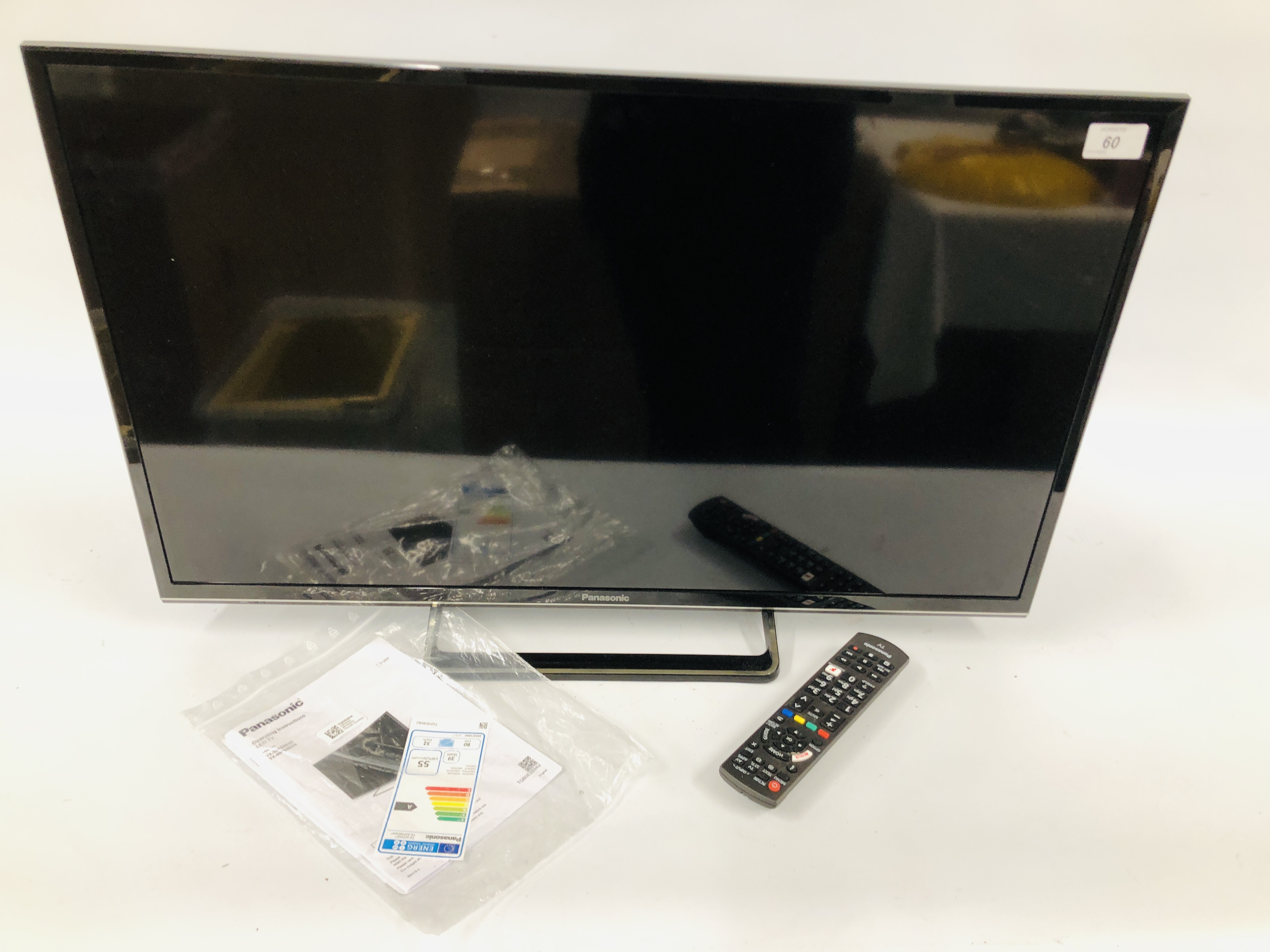 PANASONIC 32 INCH LED TELEVISION MODEL TX-32F5503B - SOLD AS SEEN.