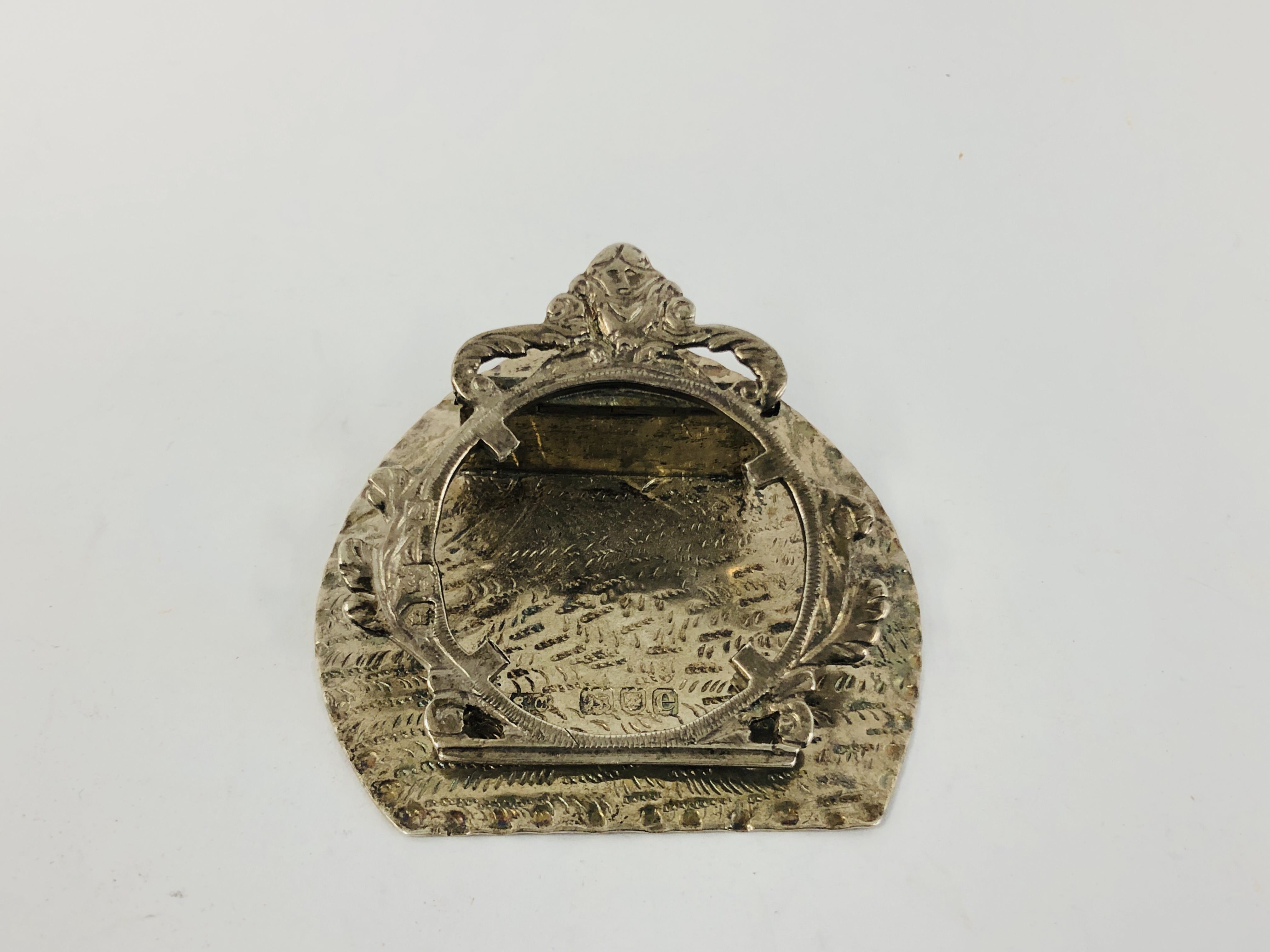 A SILVER BOOK MARK SURMOUNTED BY A PIG S.M. - Image 6 of 11