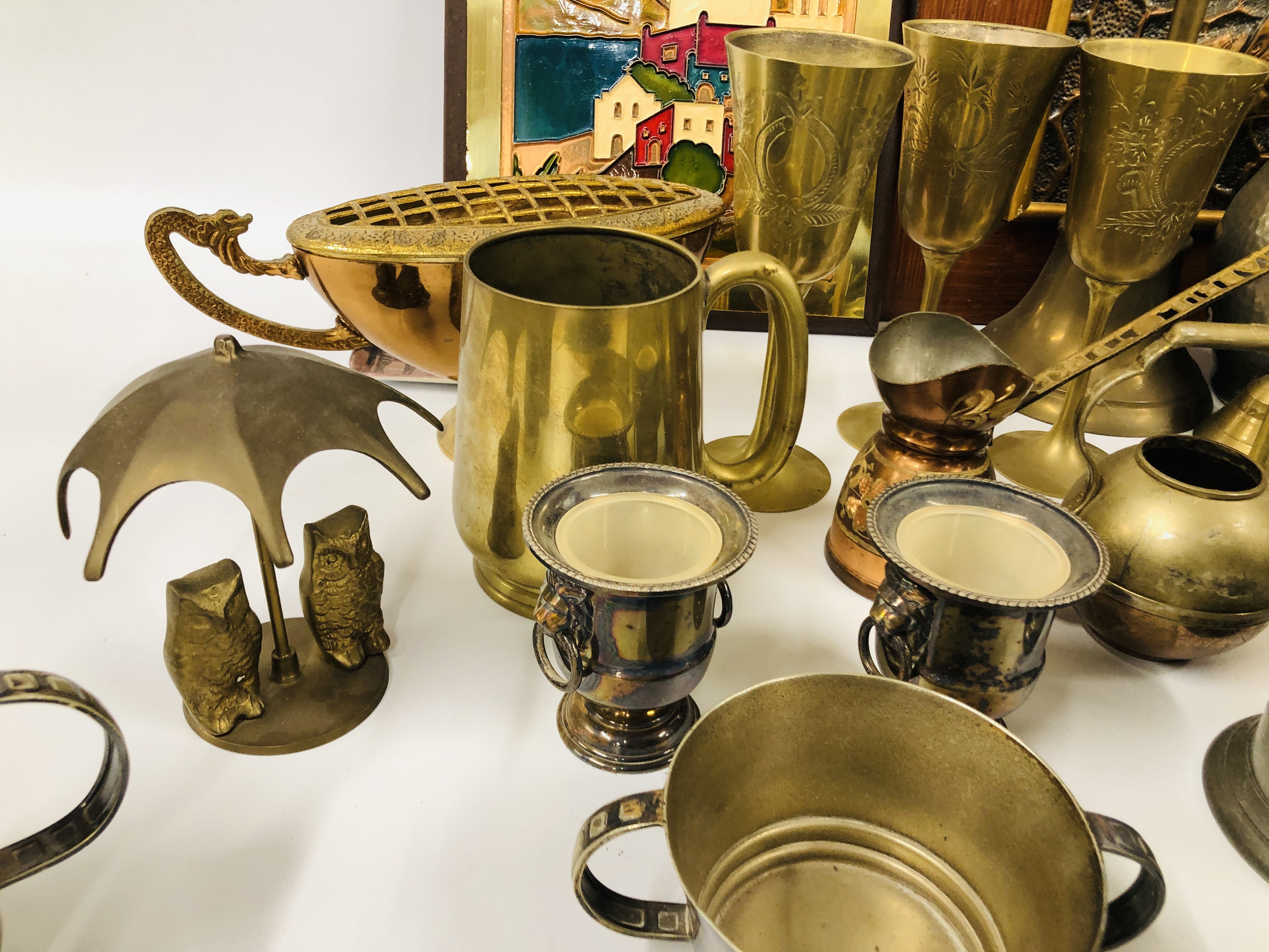 TWO BOXES OF ASSORTED MIXED METAL WARE TO INCLUDE COPPER URNS, PEWTER TANKARDS, - Image 2 of 10