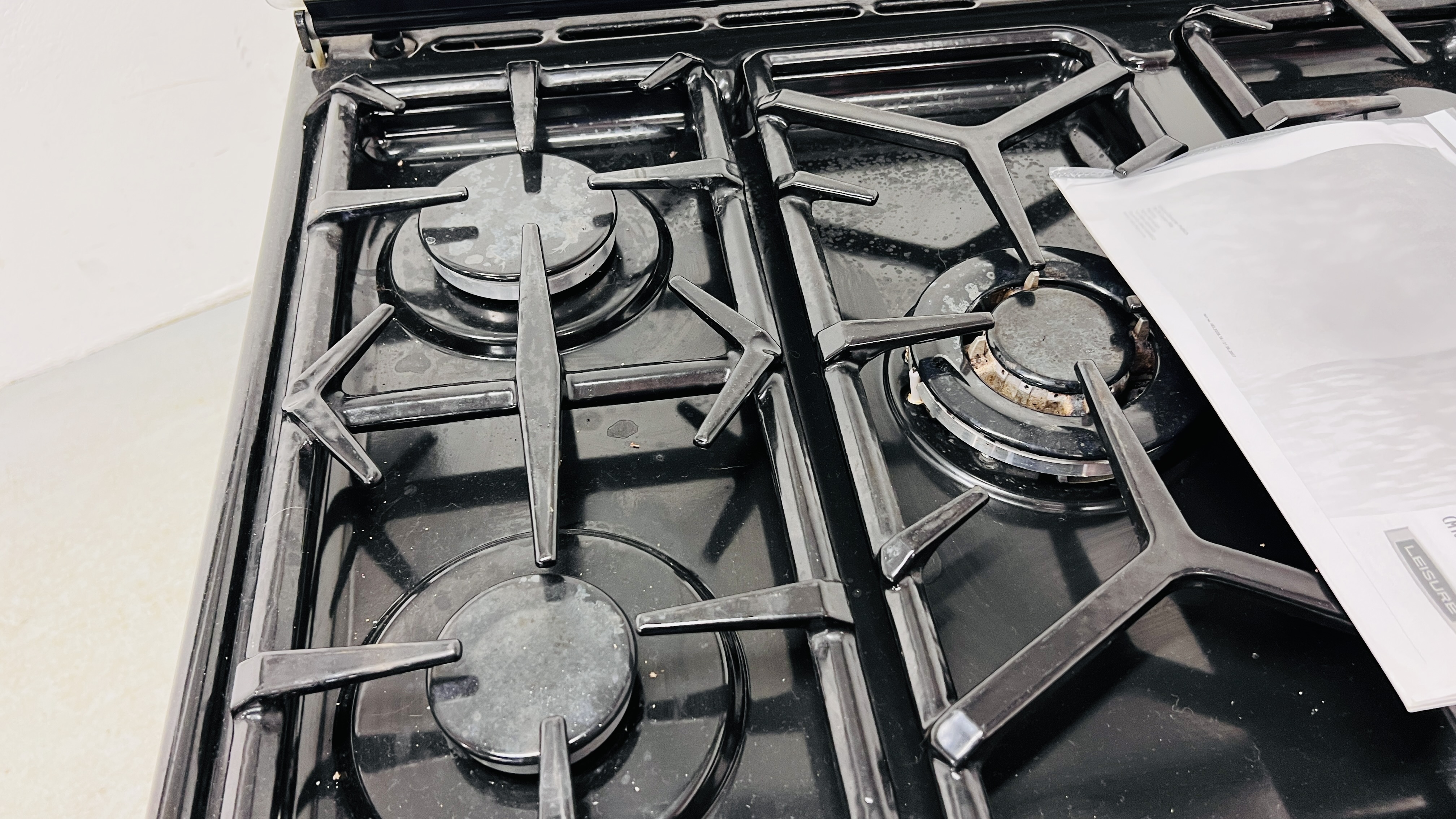 LEISURE COOKMASTER 101 ELECTRIC COOKER RANGE WITH GAS HOB (WITH USER GUIDE) WIDTH 100CM. - Image 3 of 28