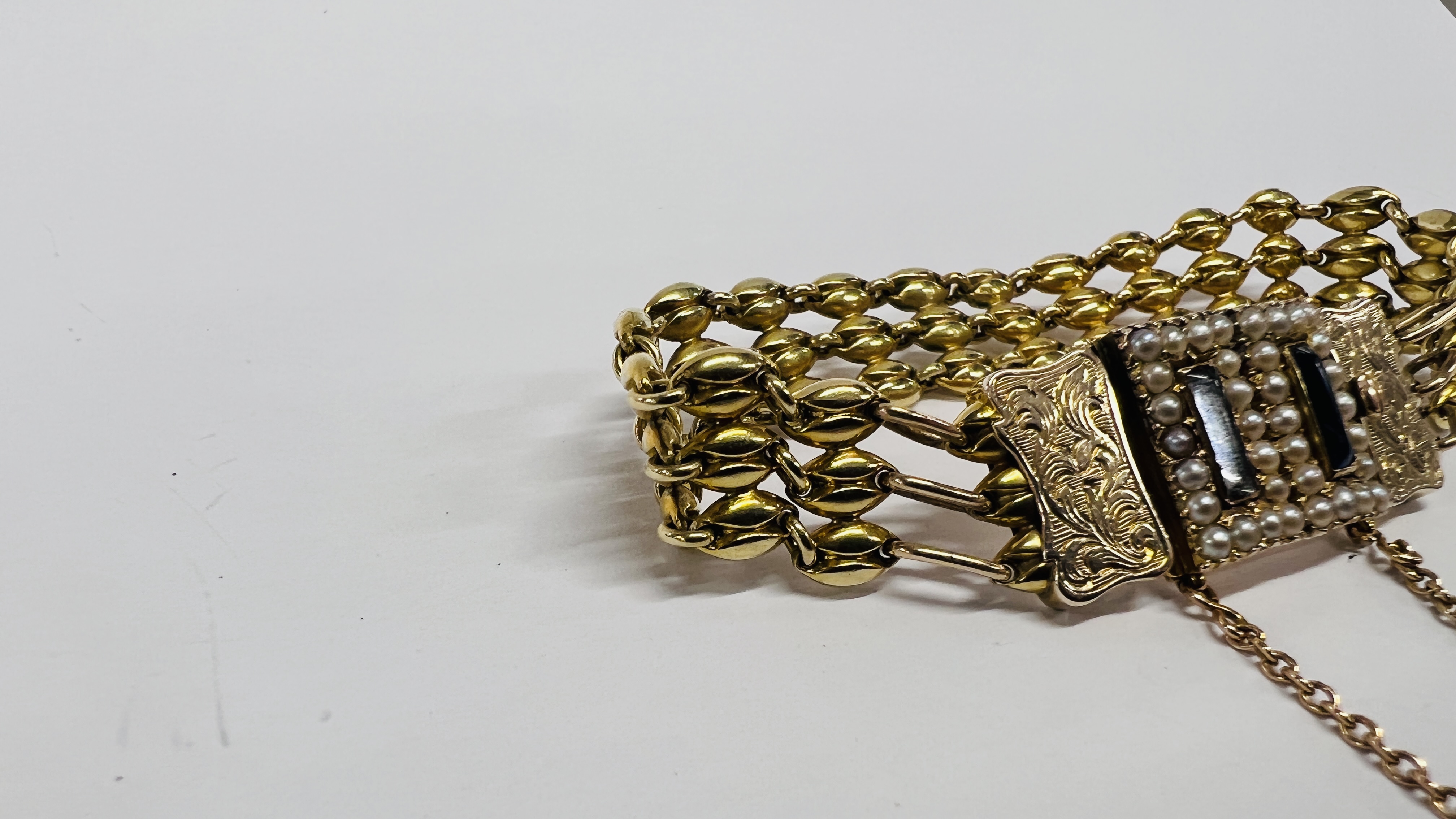 AN EDWARDIAN UNMARKED YELLOW METAL BRACELET, THE RECTANGULAR PANELS SURROUNDED BY SEED PEARLS, - Image 4 of 13