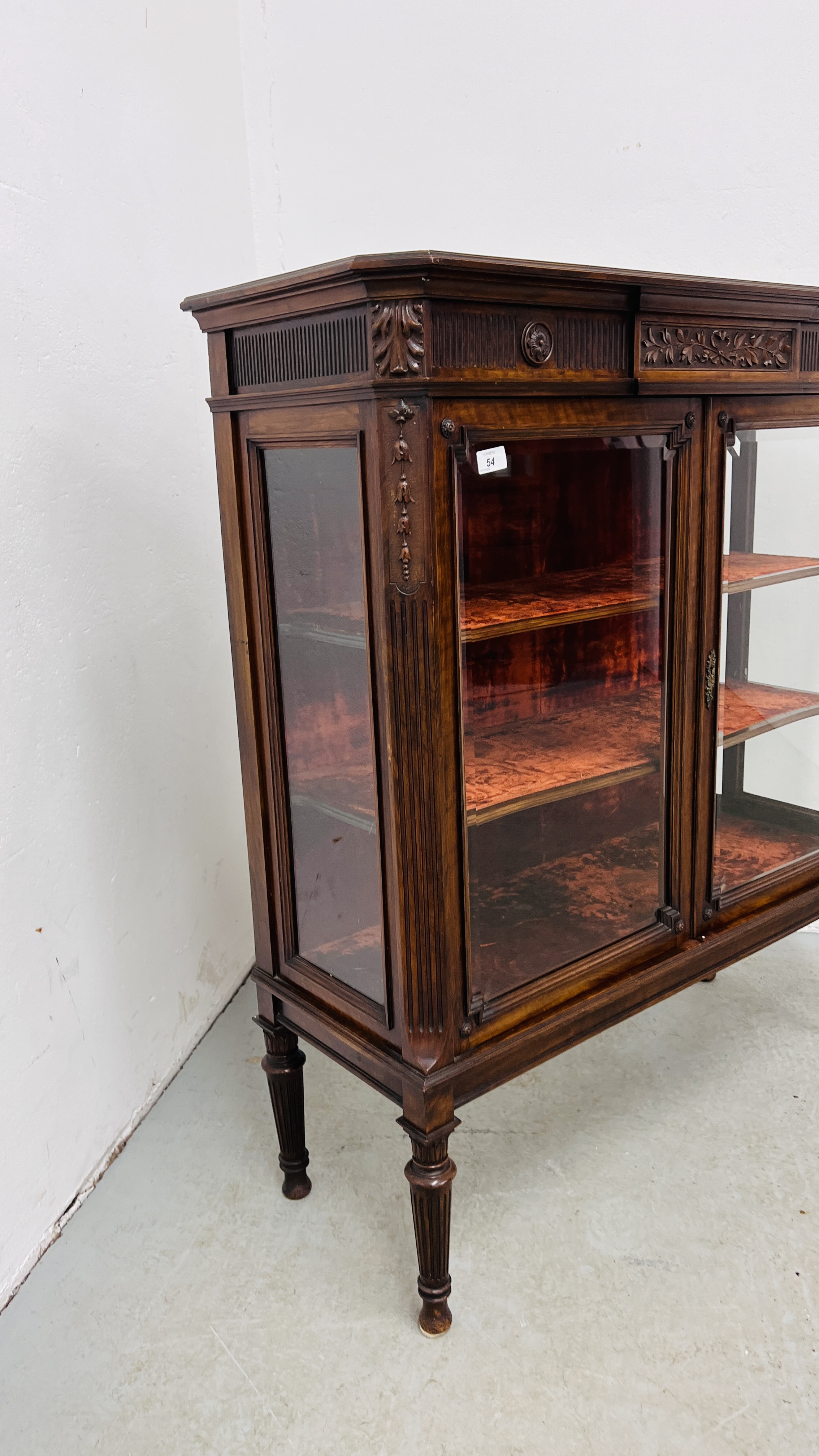 ANTIQUE MAHOGANY TWO DOOR GLAZED DISPLAY CABINET WITH VELVET UPHOLSTERED SHELVES STANDING ON REEDED - Image 5 of 14